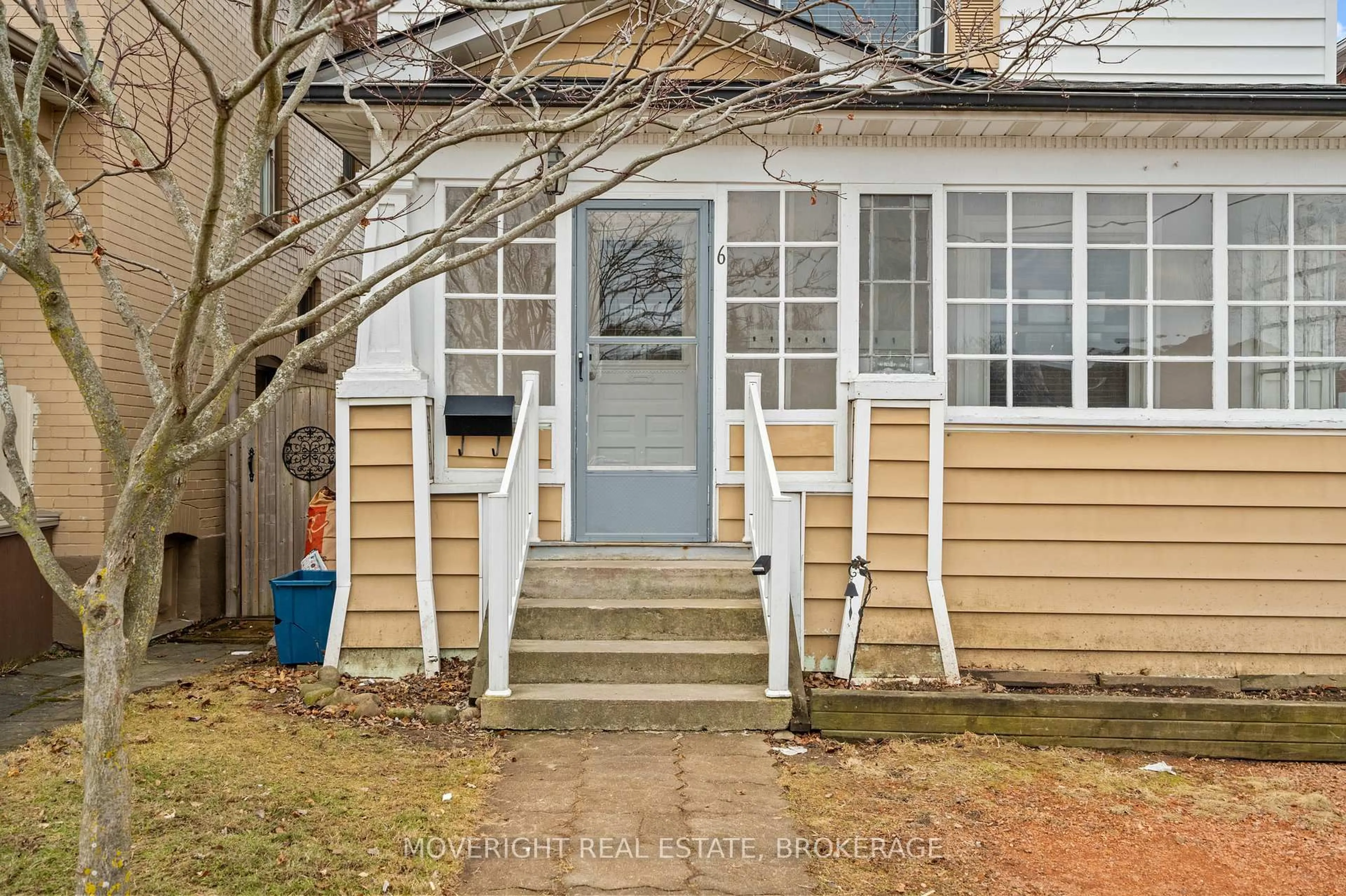 Unknown for 6 Gibson Pl, St. Catharines Ontario L2R 1N7