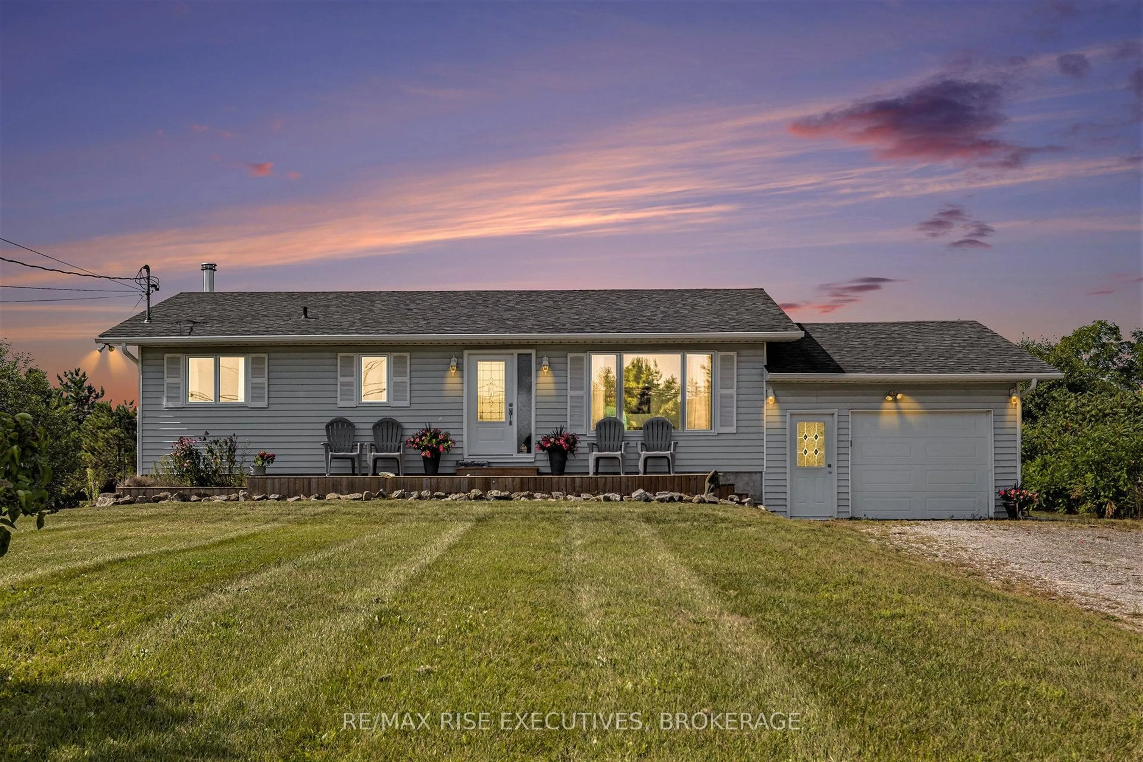 A pic from outside/outdoor area/front of a property/back of a property/a pic from drone, unknown for 187 Jodi Lane, Perth Ontario K7H 3C7