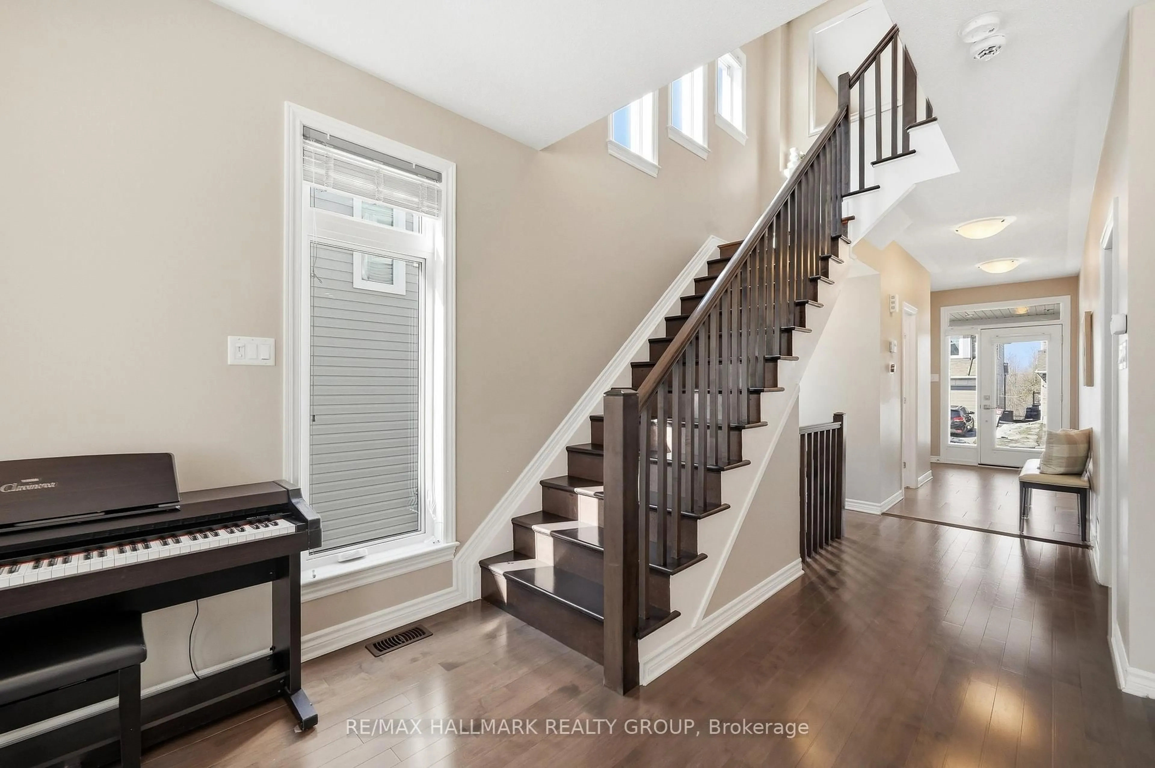 Unknown for 570 Baie-Des-Castors St, Ottawa Ontario K4A 0Y7