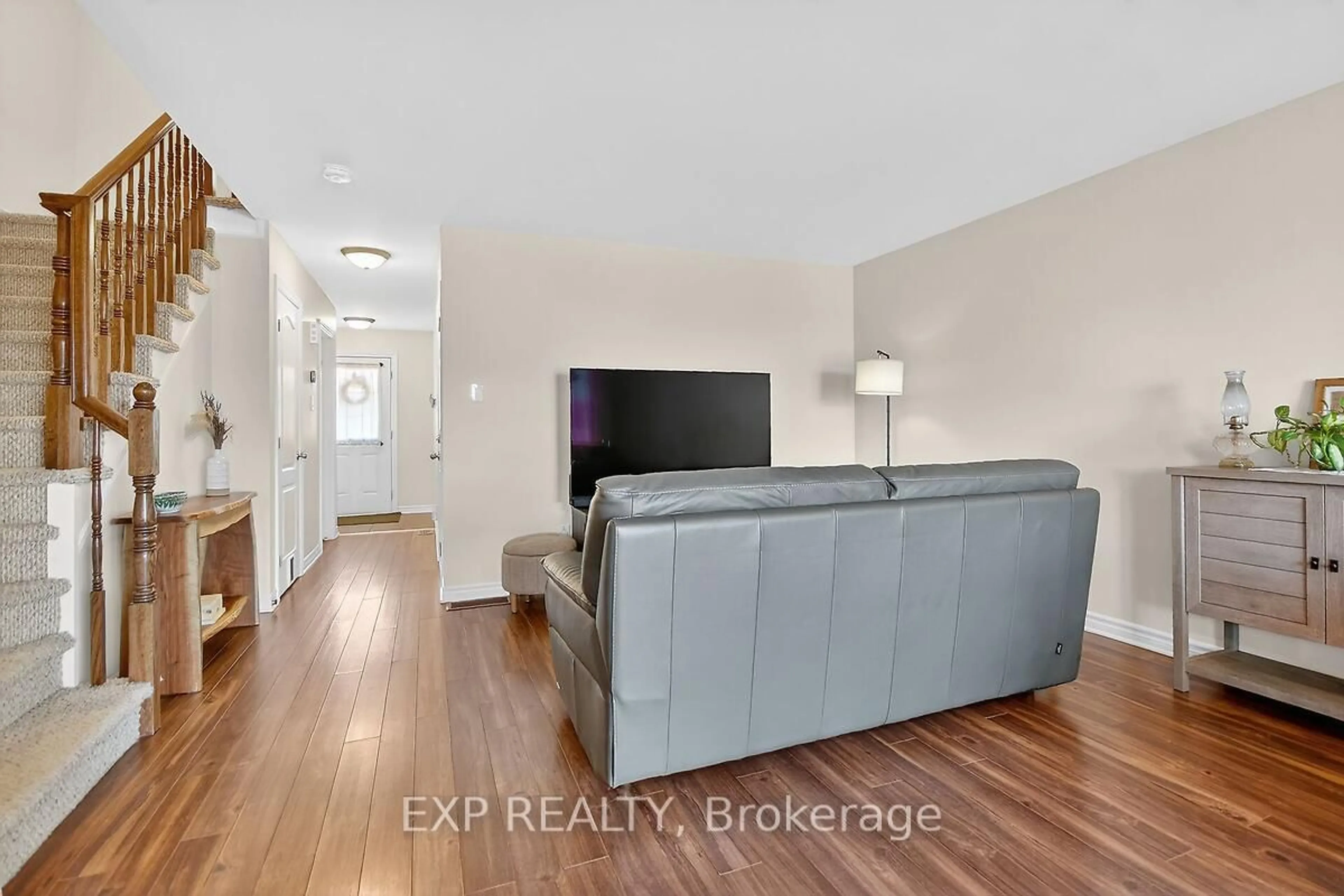 Living room with furniture, unknown for 82 ASSELIN St, The Nation Ontario K0A 2M0