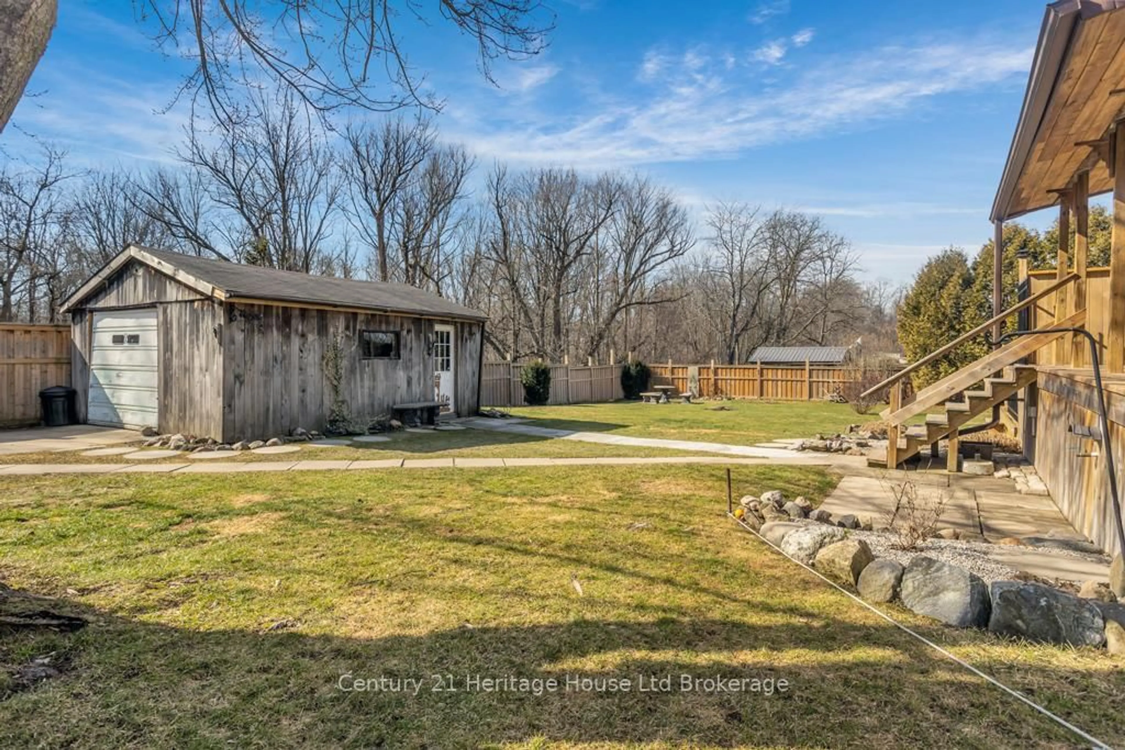 Unknown for 112 Church St, Norwich Ontario N0J 1P0