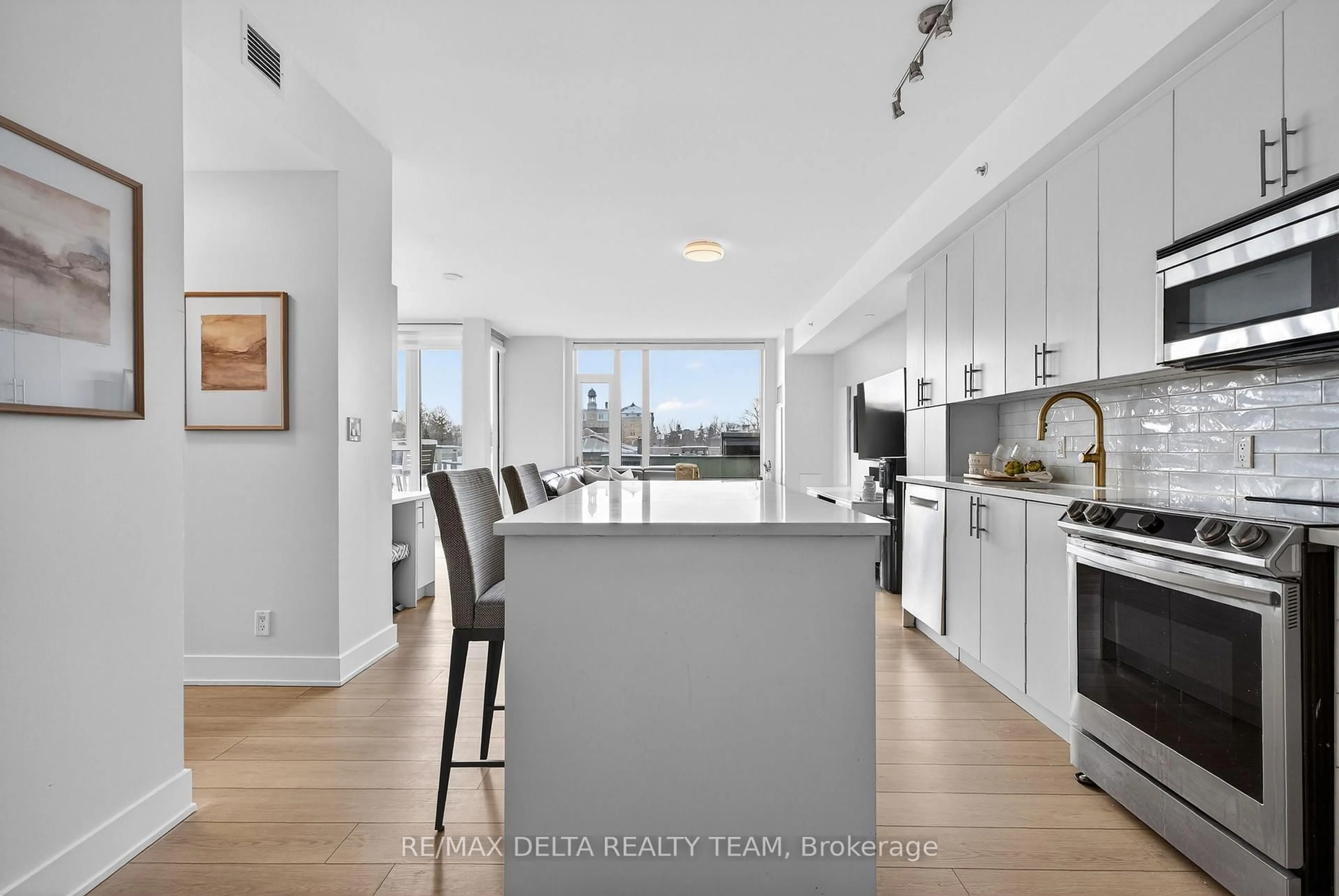 Open concept kitchen, unknown for 1035 Bank St #307, Ottawa Ontario K1S 3W9