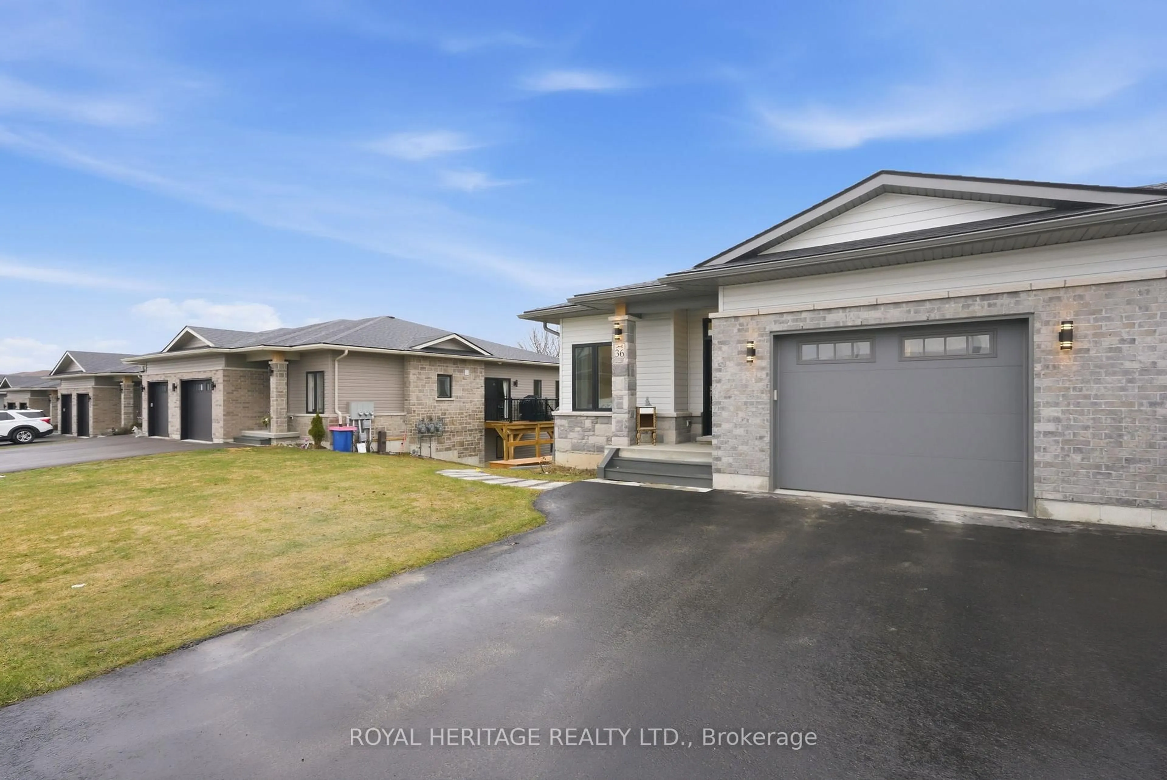 A pic from outside/outdoor area/front of a property/back of a property/a pic from drone, street for 36 Prairie Run Rd, Cramahe Ontario K0K 1S0