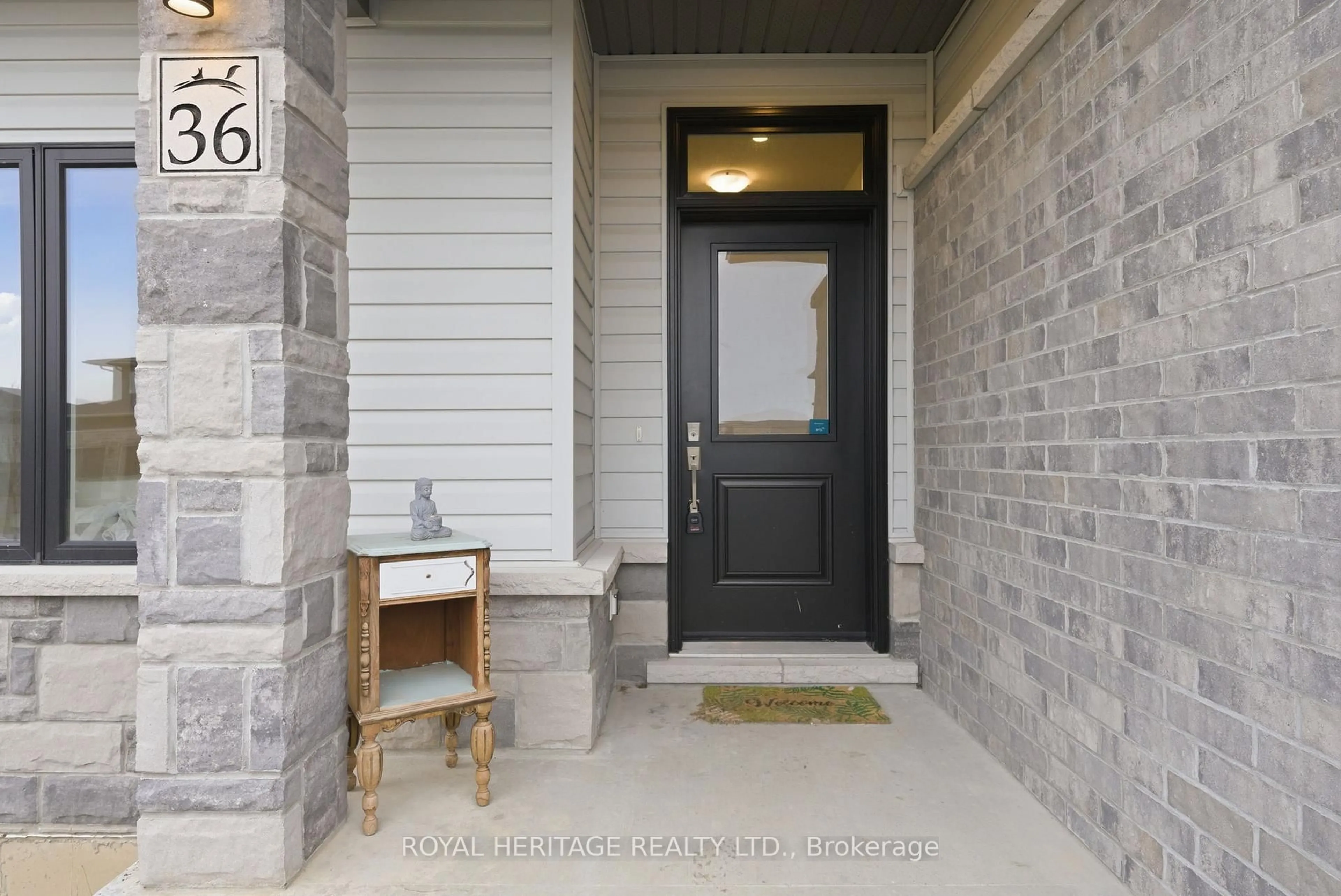 Indoor entryway for 36 Prairie Run Rd, Cramahe Ontario K0K 1S0