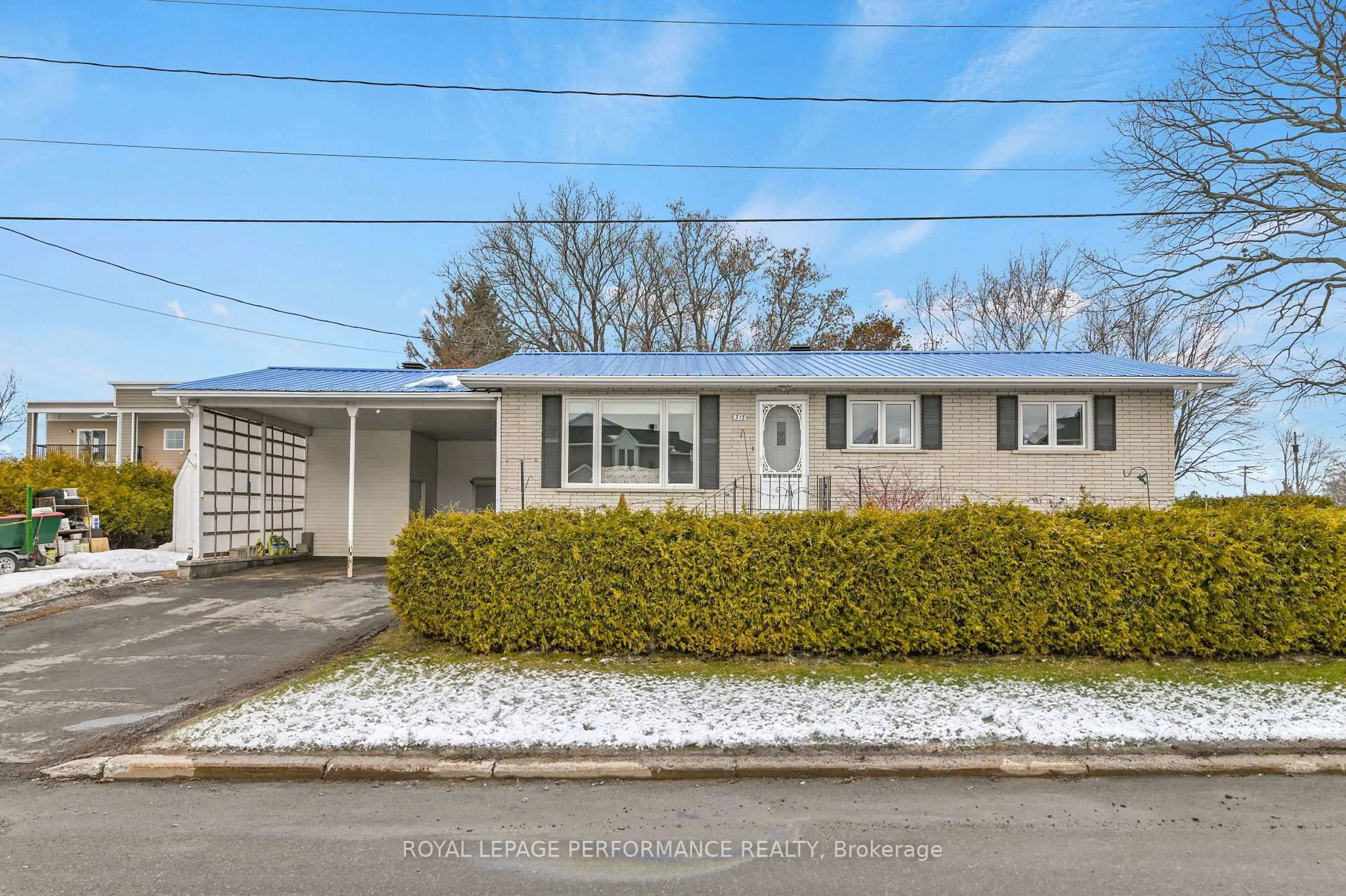 Home with vinyl exterior material, street for 313 Cecile Blvd, Hawkesbury Ontario K6A 1N7