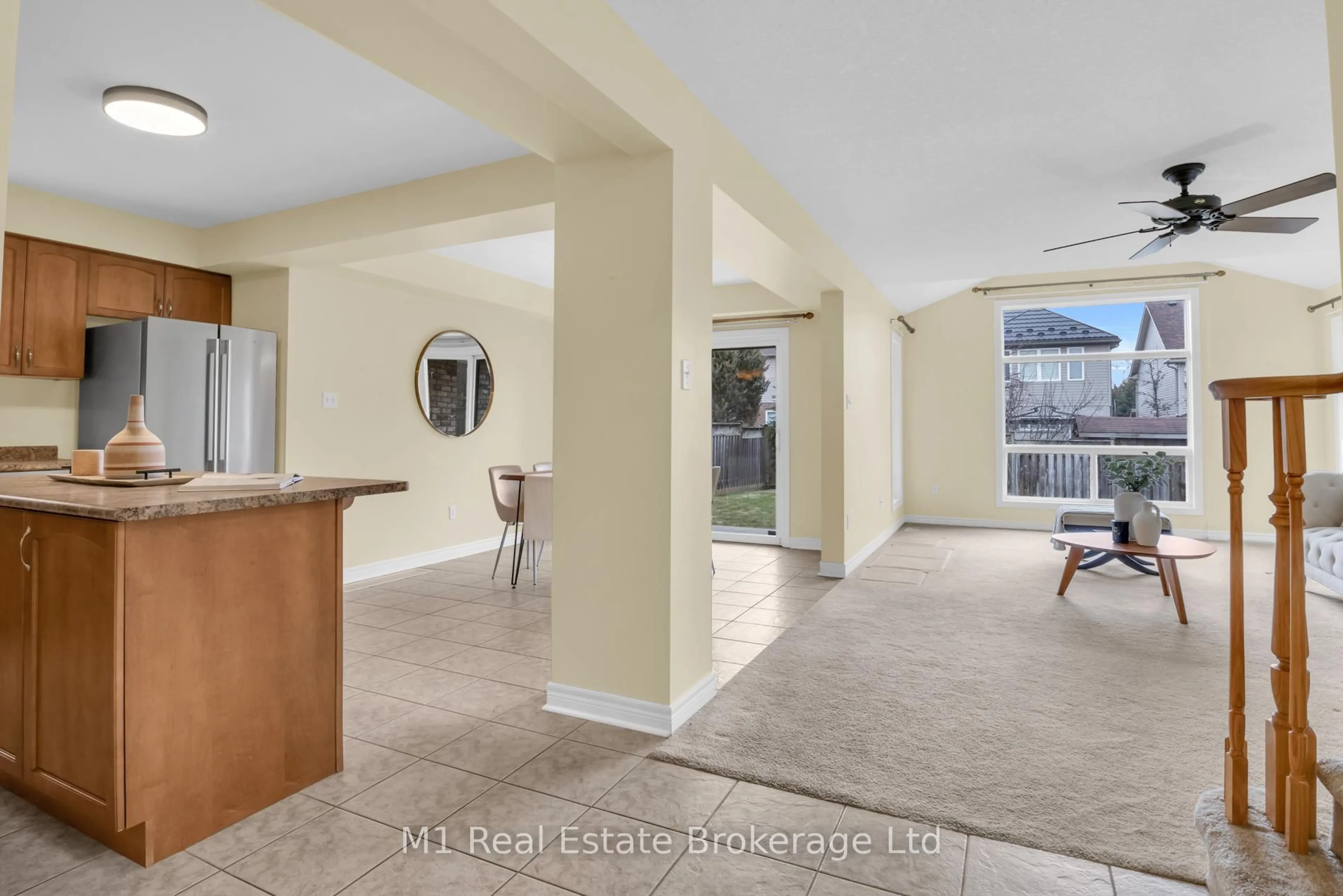 Unknown for 33 Hilltop Rd, Guelph Ontario N1E 7L4