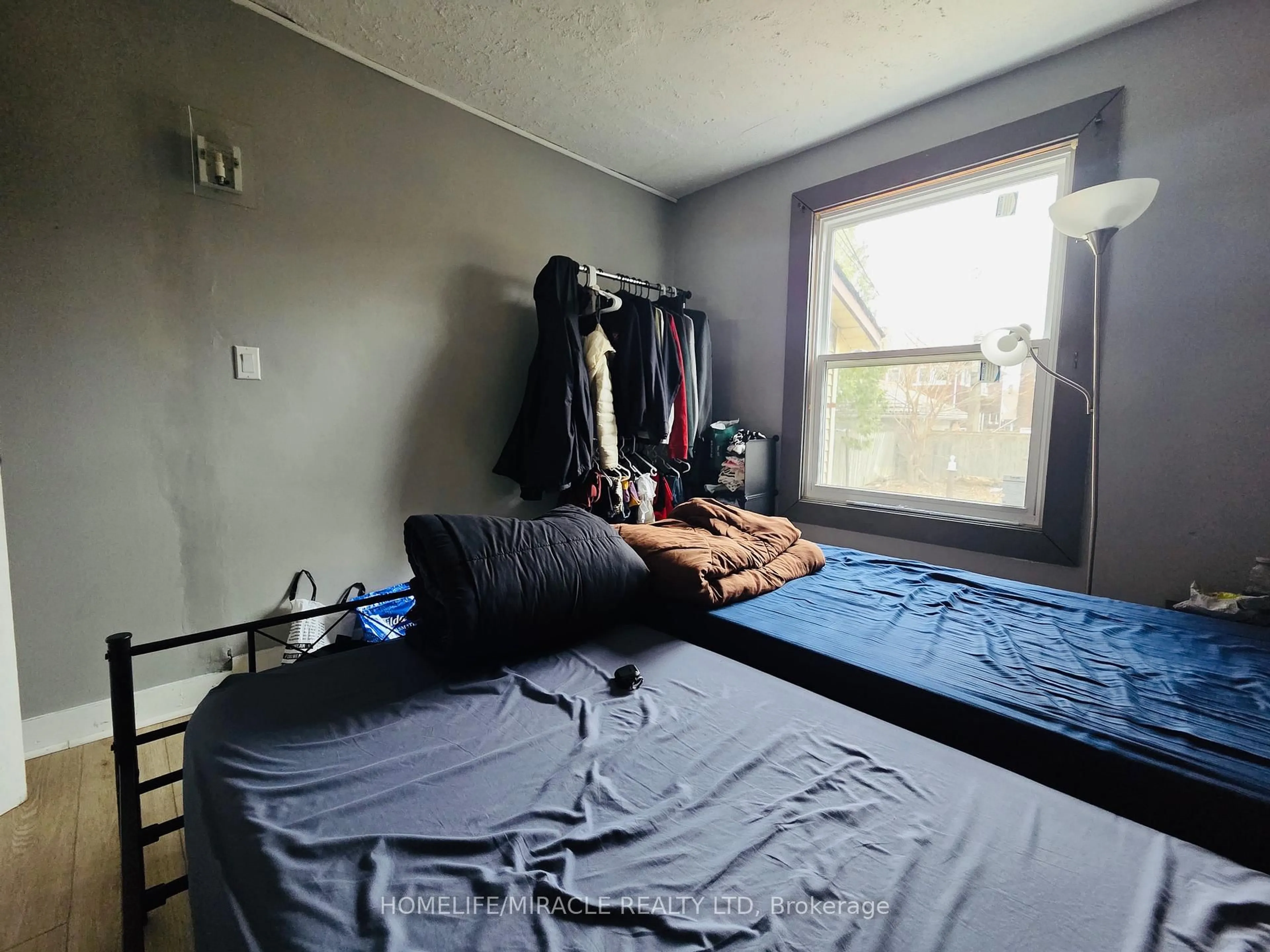 A pic of a room for 454 Rankin Ave, Windsor Ontario N9B 2R7