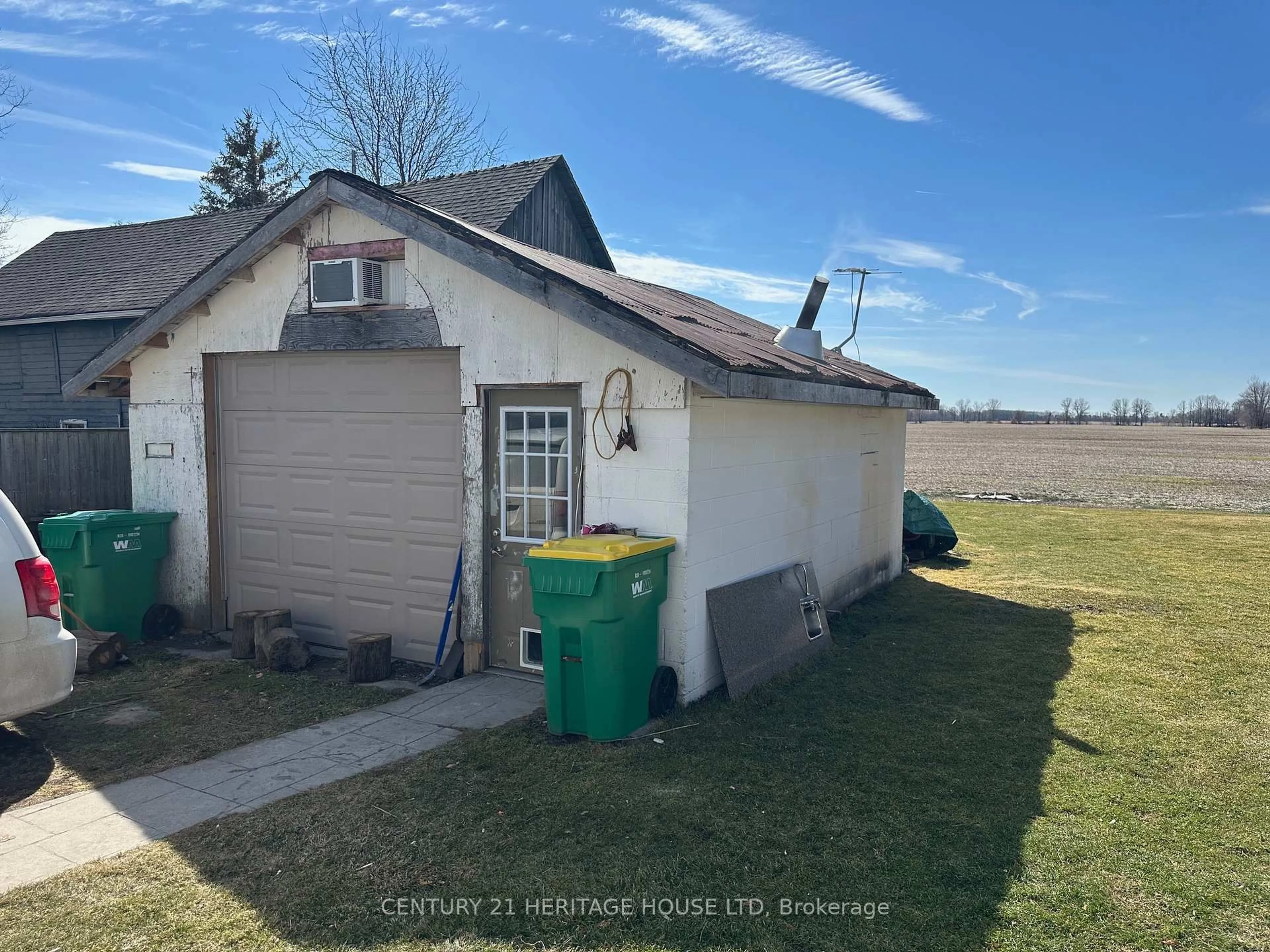 Unknown for 22703 Thames Rd, Southwest Middlesex Ontario N0L 1A0