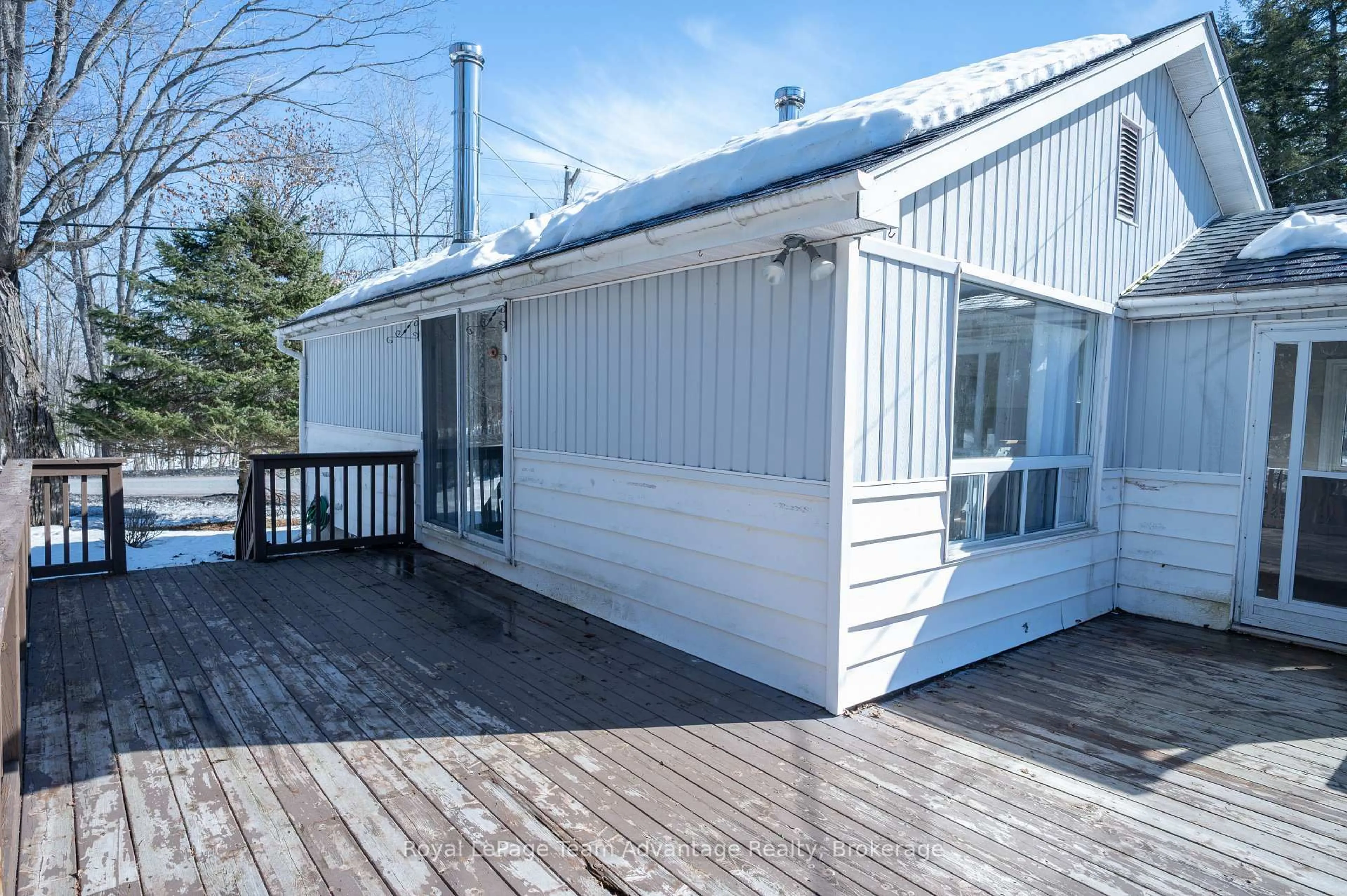 Patio, street for 2 Deep Bay Dr, Carling Ontario P0G 1G0