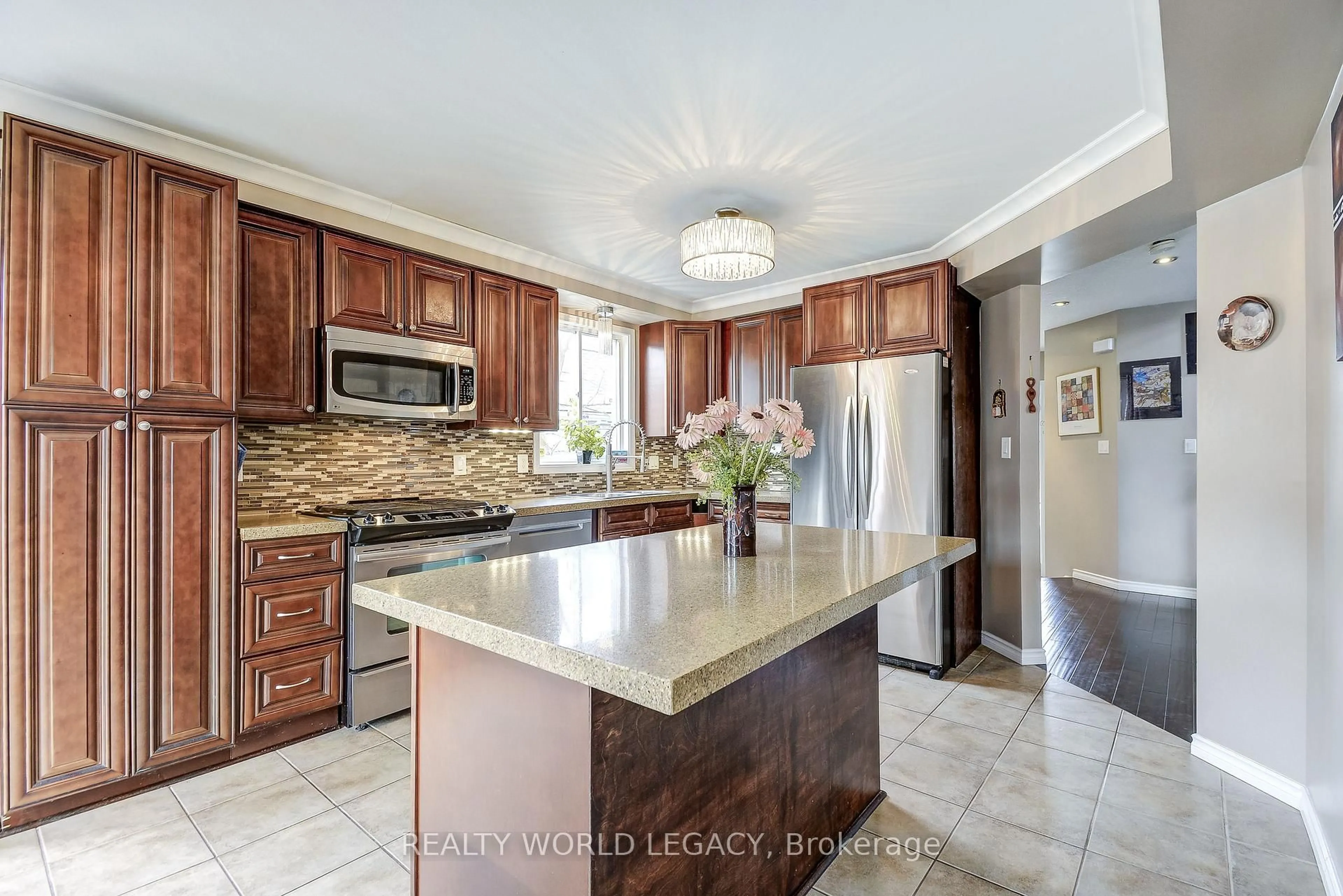 Open concept kitchen, ceramic/tile floor for 15 Waffler Cres, Cambridge Ontario N1P 1H6