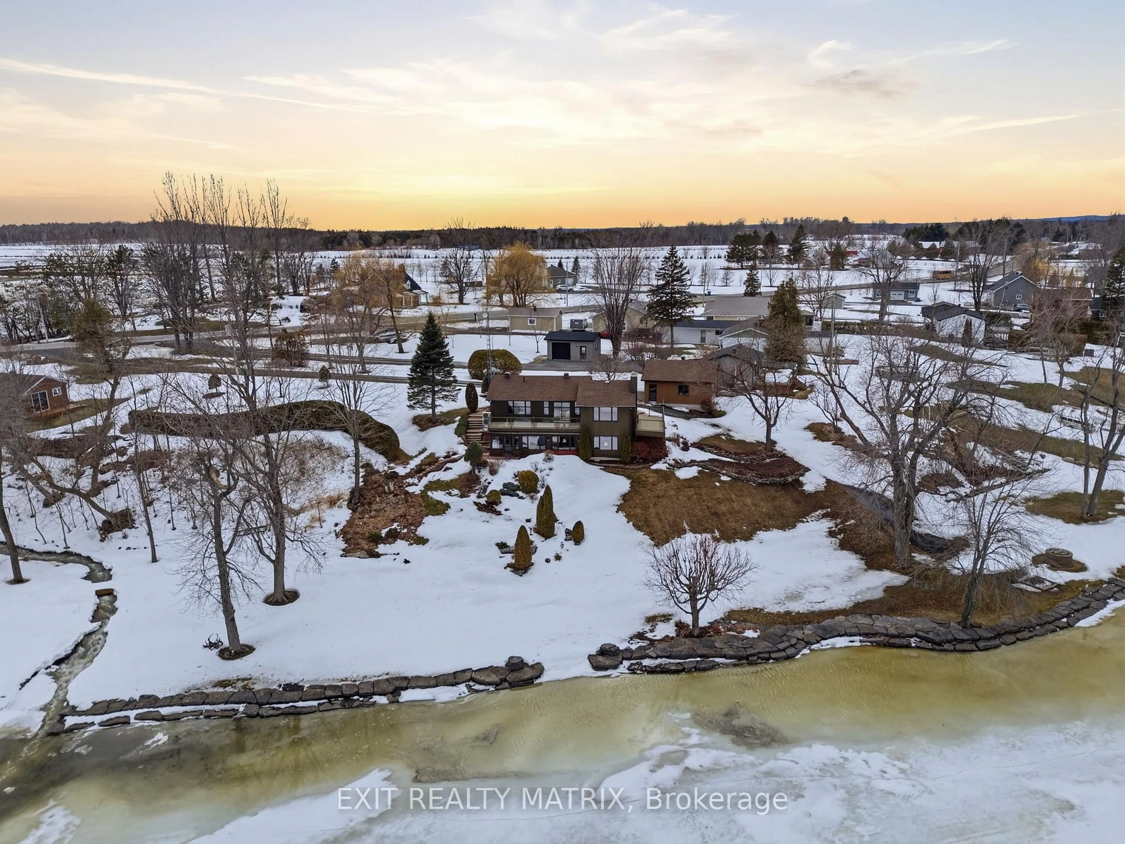 A pic from outside/outdoor area/front of a property/back of a property/a pic from drone, water/lake/river/ocean view for 2176 Bay Rd, Champlain Ontario K0B 1K0