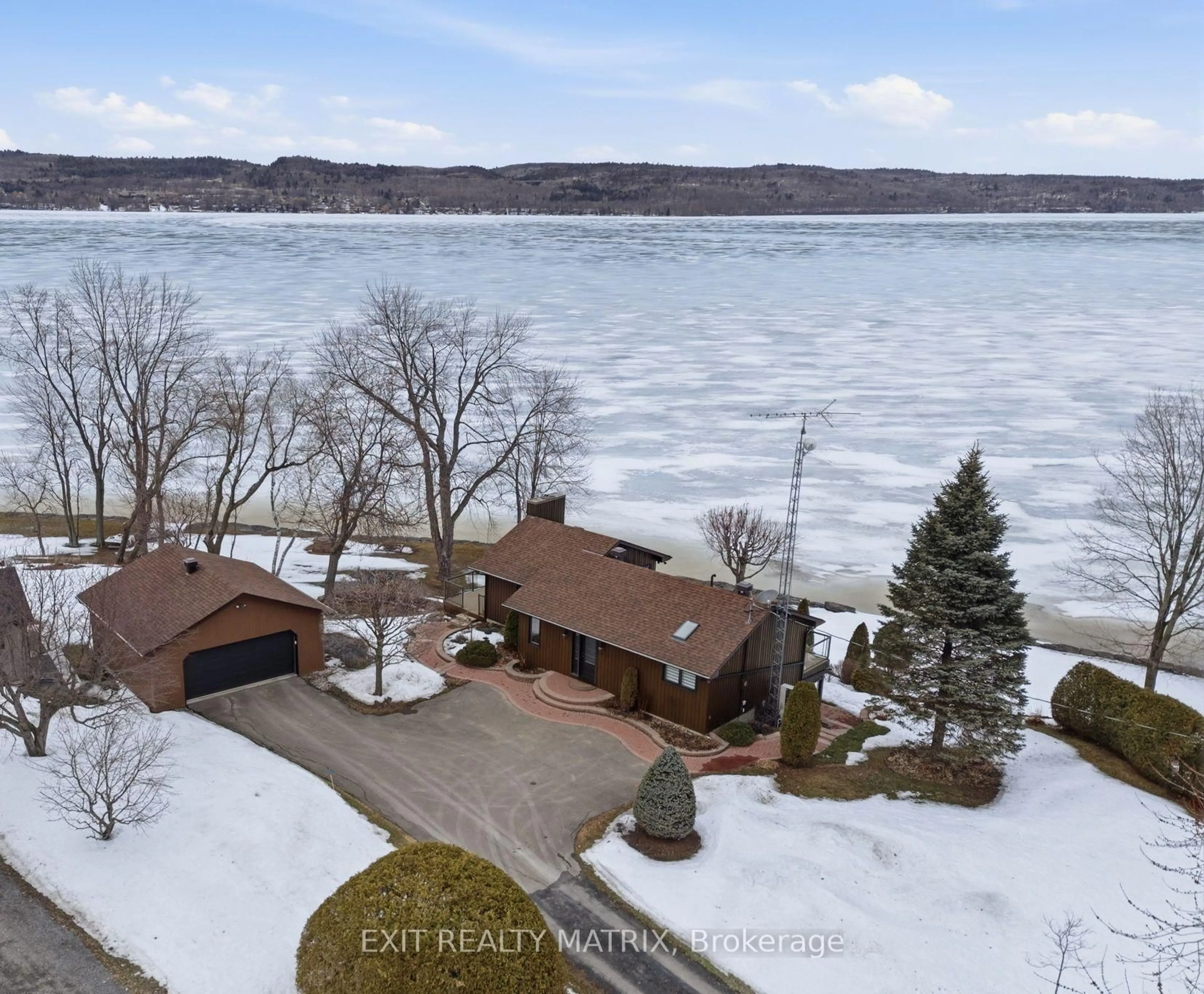 A pic from outside/outdoor area/front of a property/back of a property/a pic from drone, water/lake/river/ocean view for 2176 Bay Rd, Champlain Ontario K0B 1K0