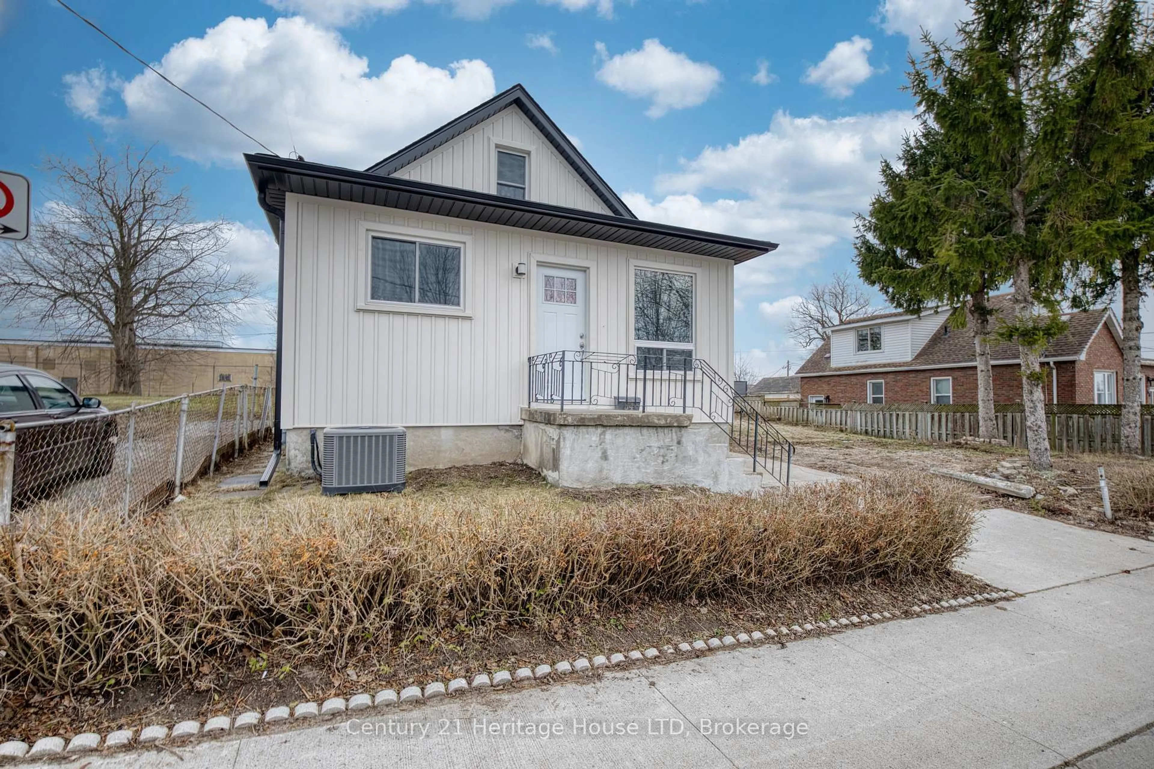 Unknown for 64 Patricia St, Thorold Ontario L2V 3W1