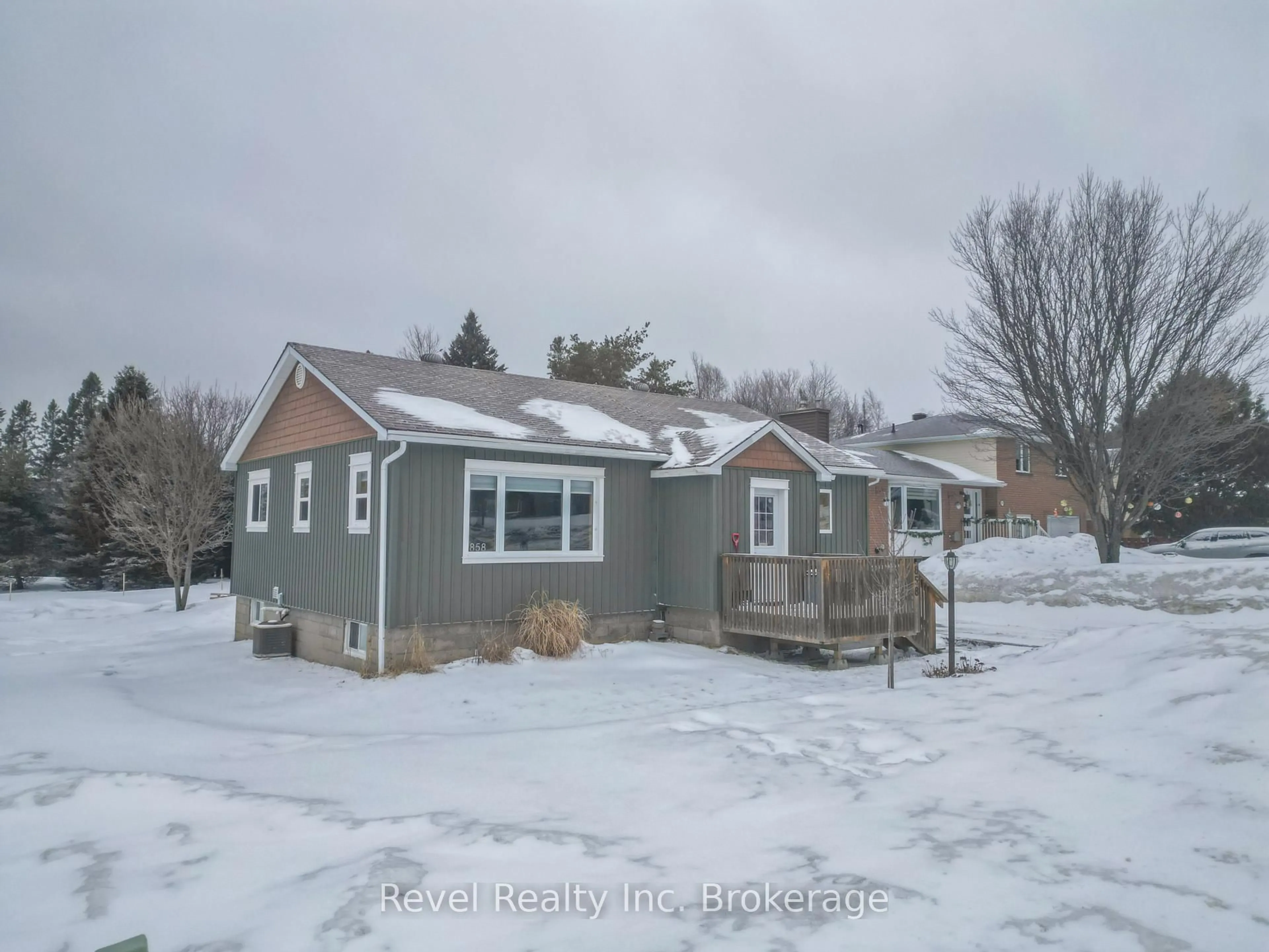 A pic from outside/outdoor area/front of a property/back of a property/a pic from drone, street for 858 Airport Rd, North Bay Ontario P1C 1A2