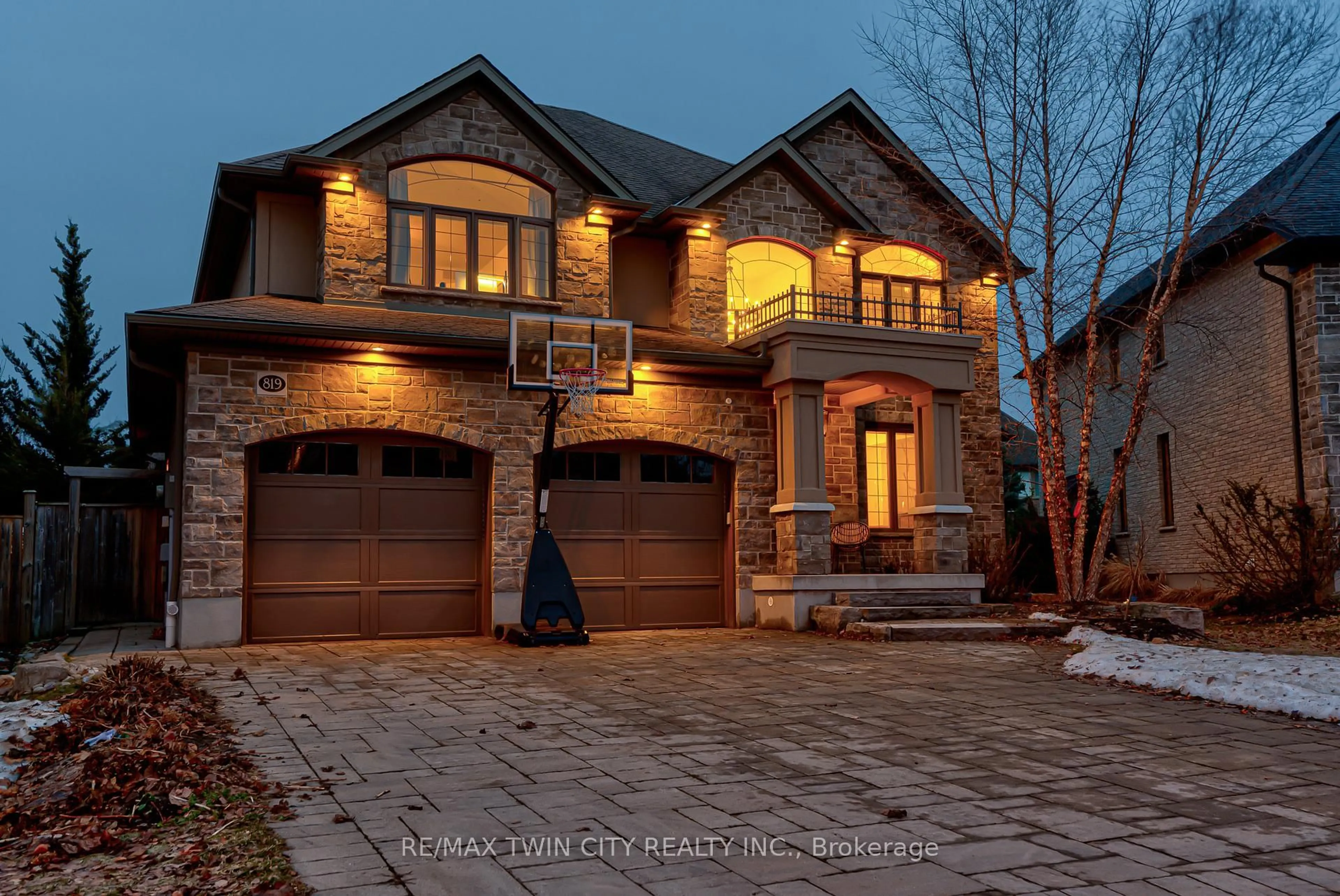 Home with brick exterior material, street for 819 Copper Ridge Dr, Waterloo Ontario N2K 0B5