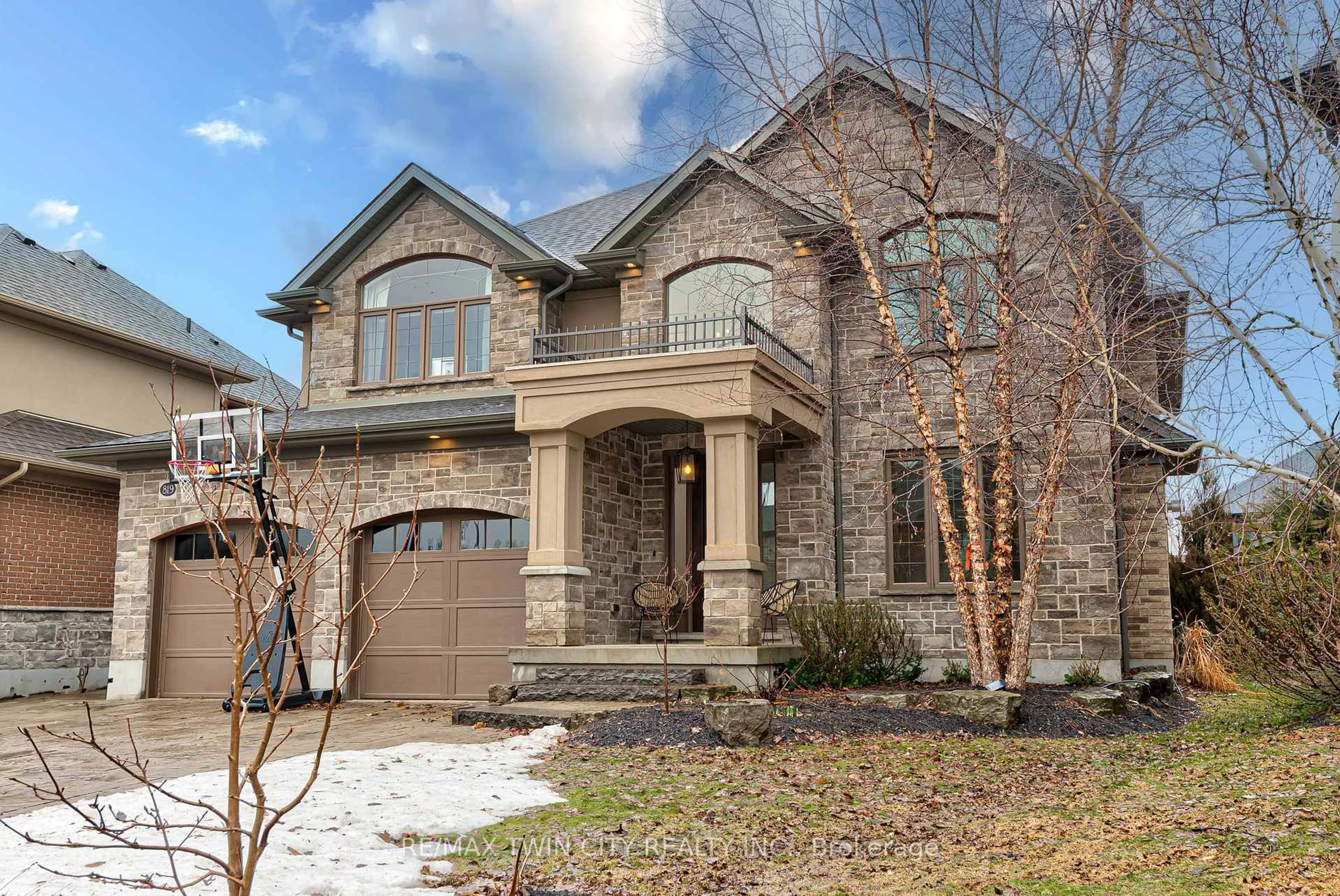 Home with brick exterior material, street for 819 Copper Ridge Dr, Waterloo Ontario N2K 0B5