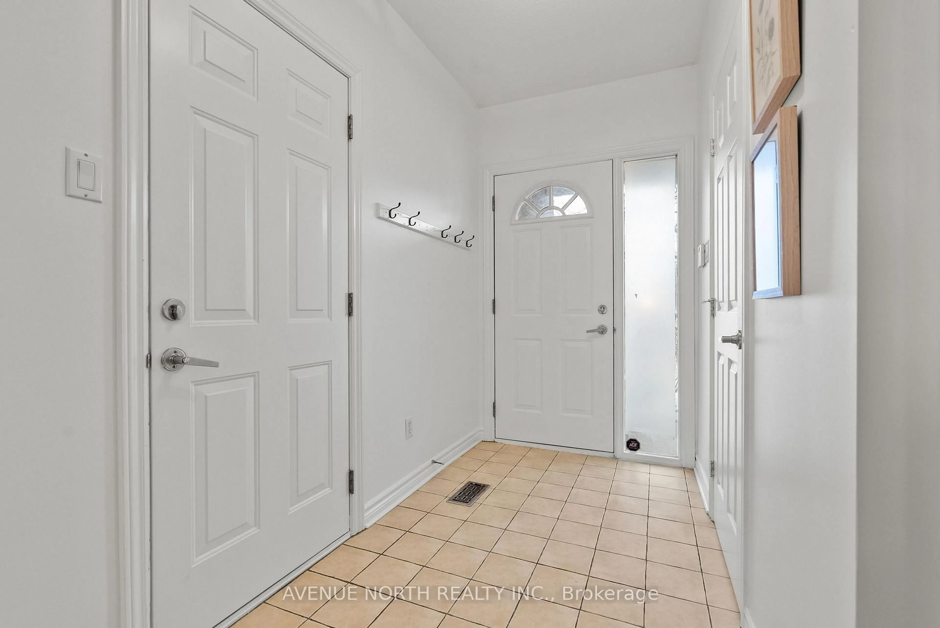 Indoor entryway for 244 DEERFOX Dr, Ottawa Ontario K2J 4Z2