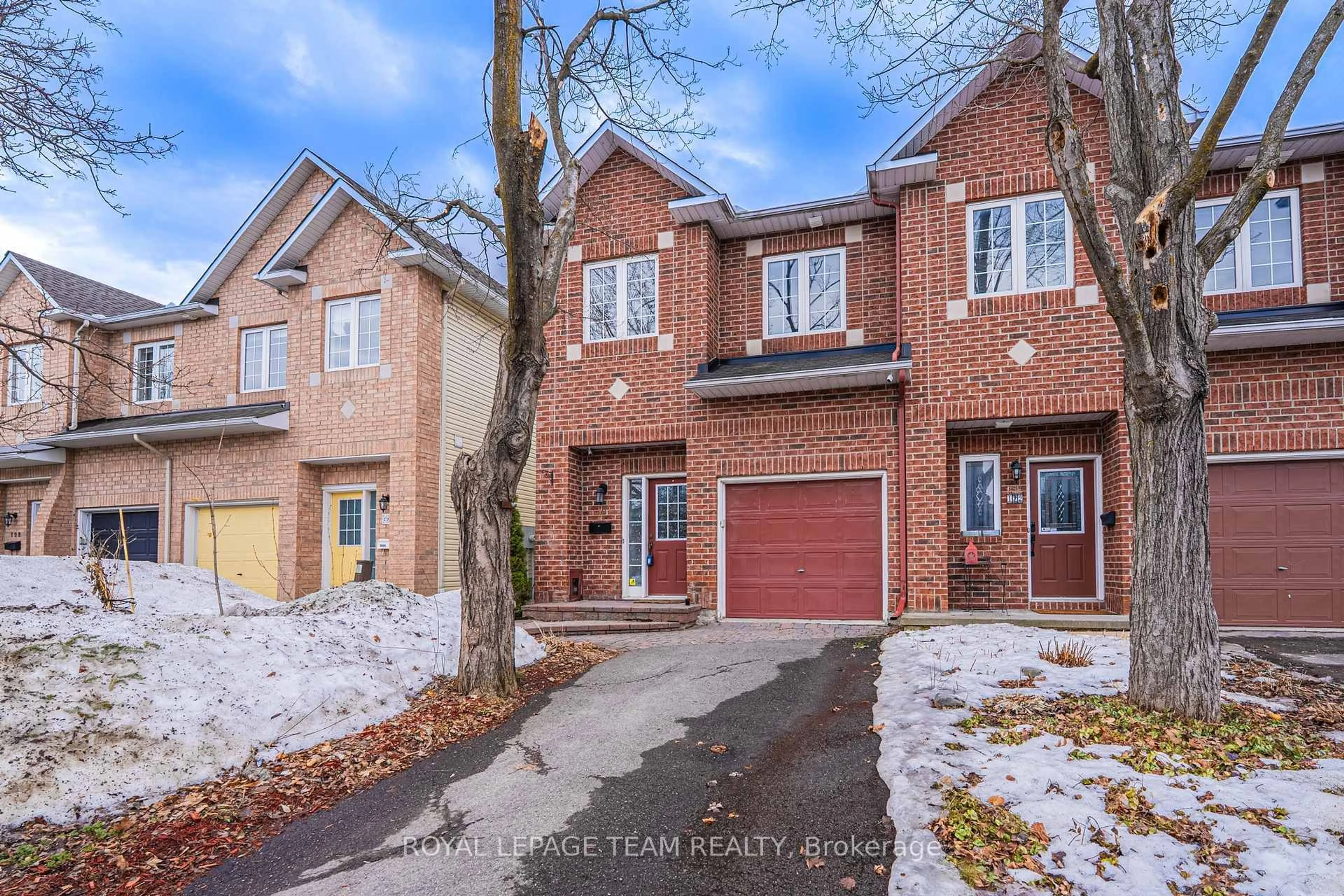 Home with brick exterior material, street for 194 Glynn Ave, Ottawa Ontario K1K 4Y3