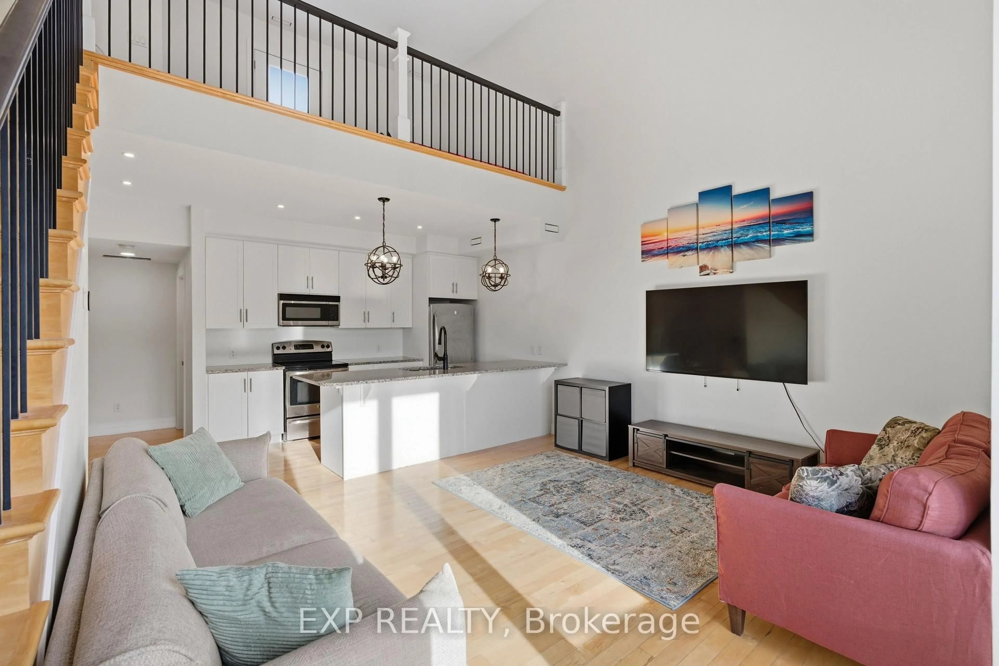 Living room with furniture, unknown for 28 Meach Private, Stittsville Ontario K2S 0T8