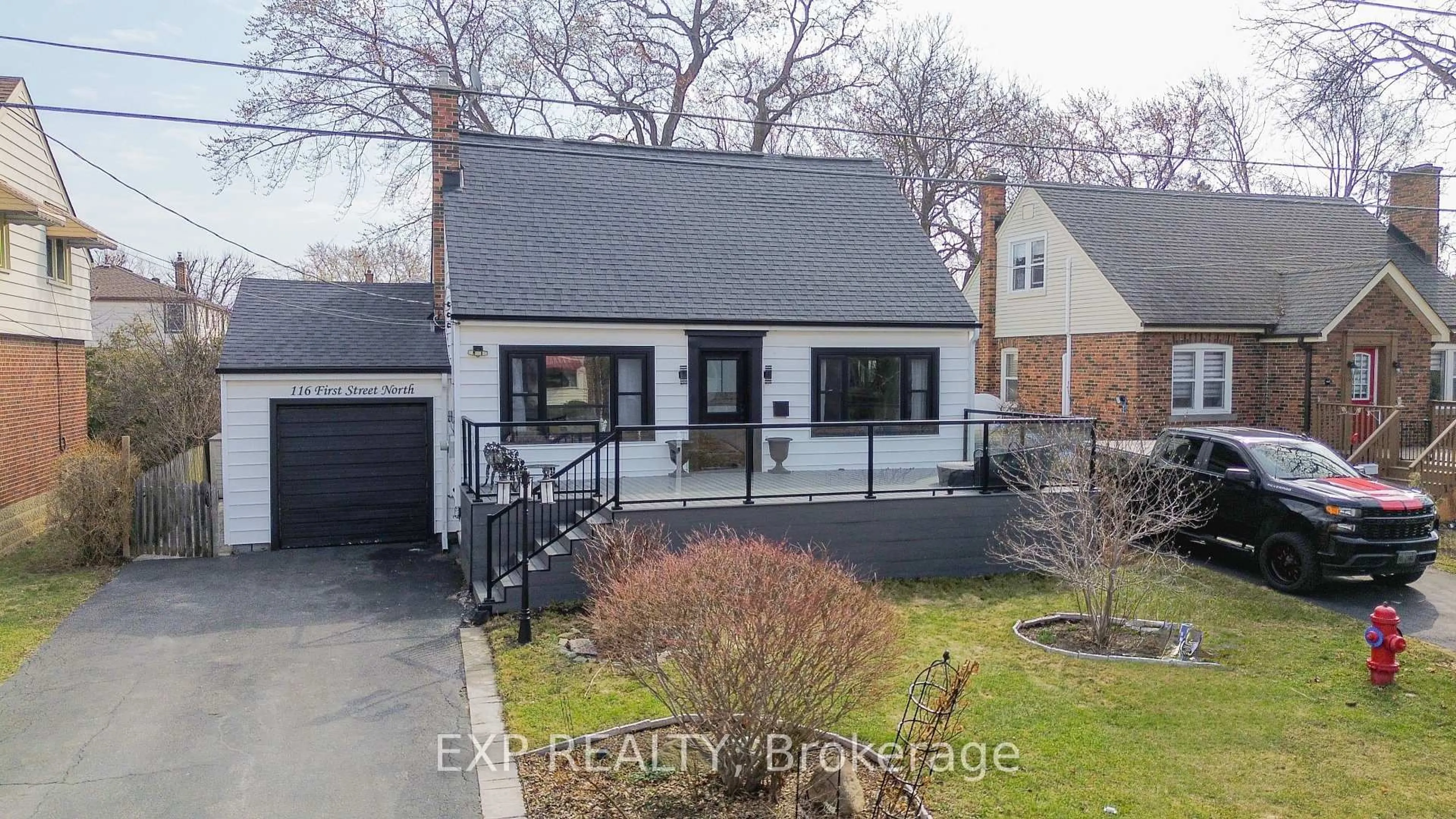 Unknown for 116 First St, Hamilton Ontario L8G 1Y4