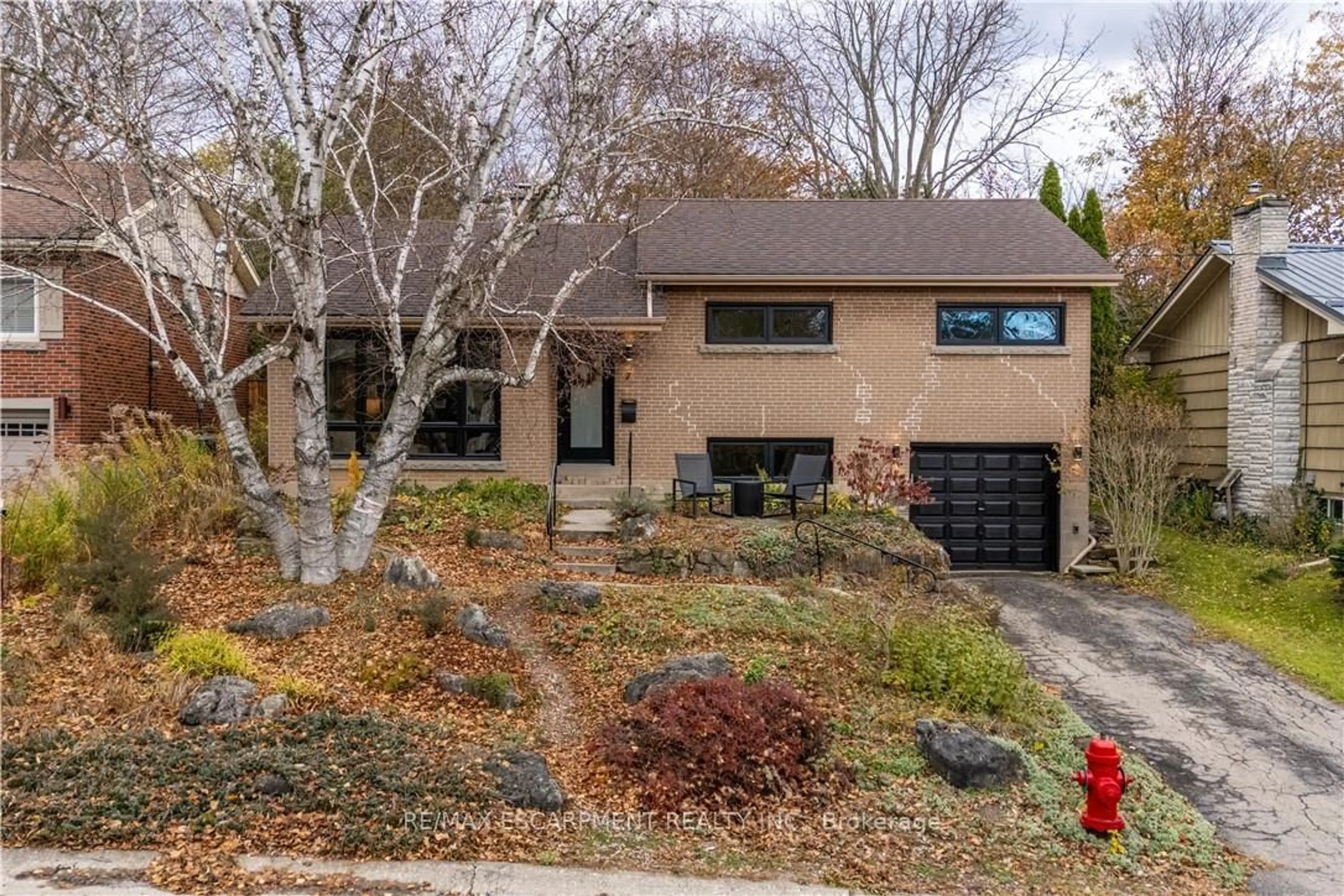 Home with brick exterior material, street for 7 Glenmorris Dr, Hamilton Ontario L9H 1S5