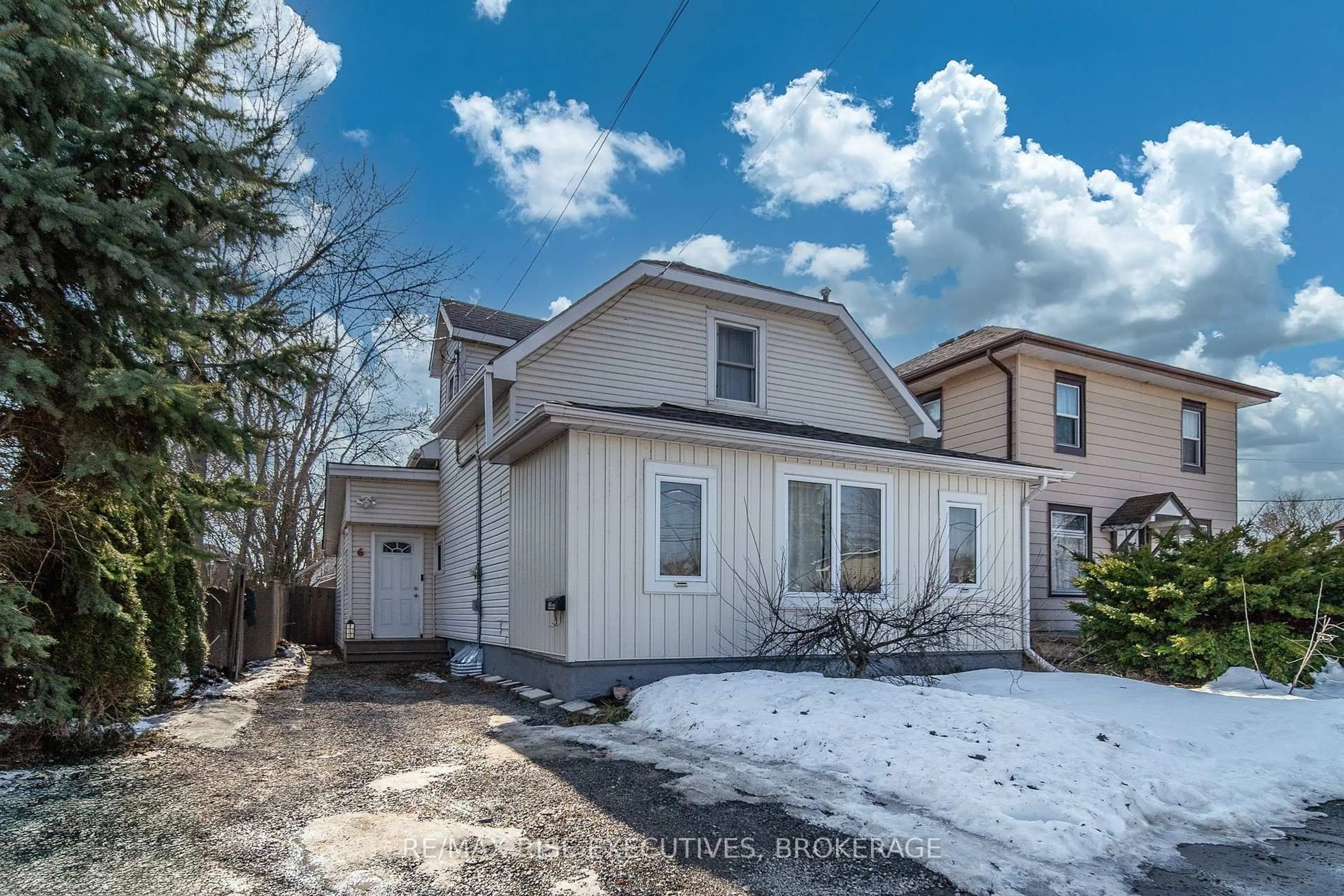 A pic from outside/outdoor area/front of a property/back of a property/a pic from drone, street for 6 Leopold St, Quinte West Ontario K8V 2J9