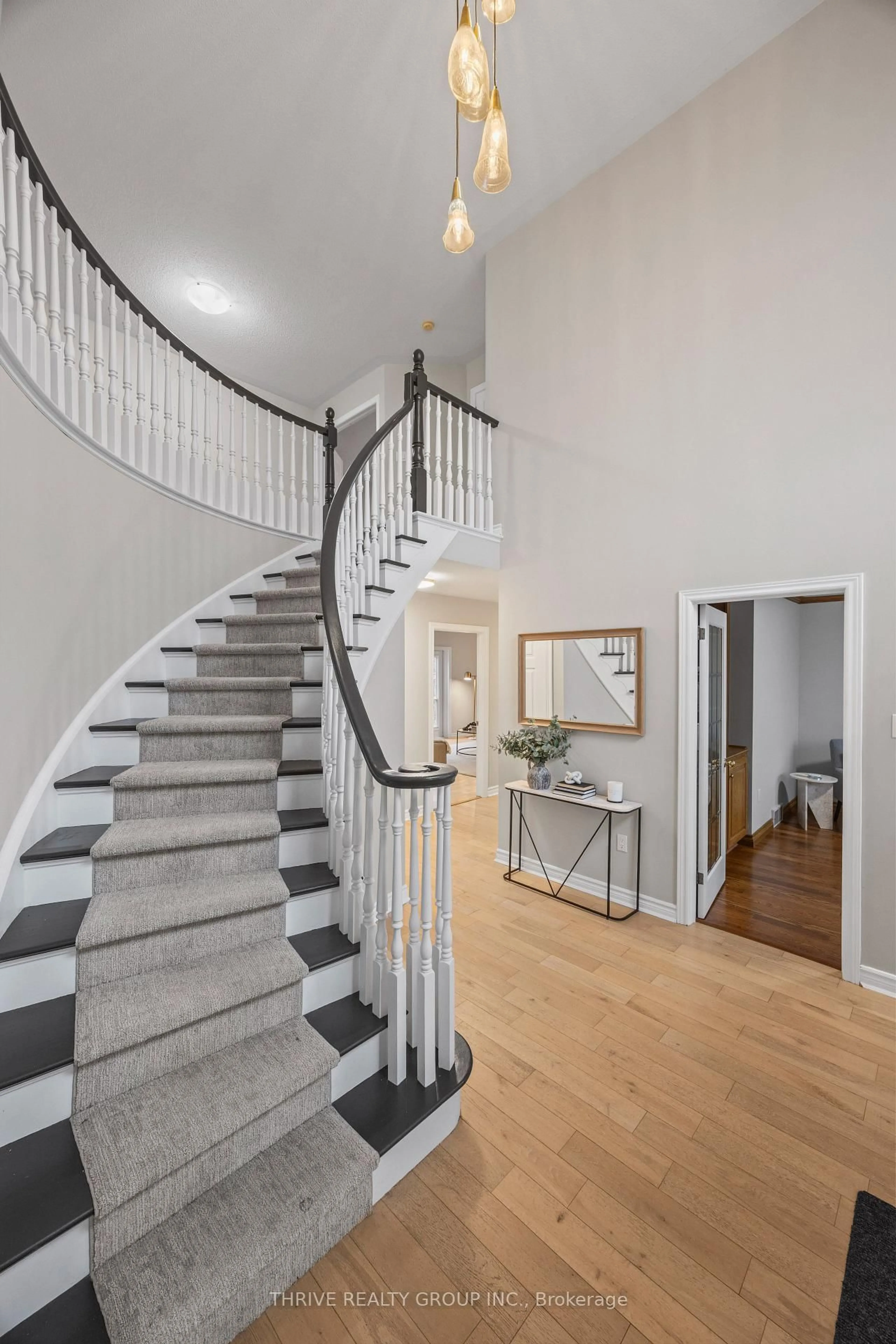 Unknown for 940 Manchester Rd, London North Ontario N6H 5J1