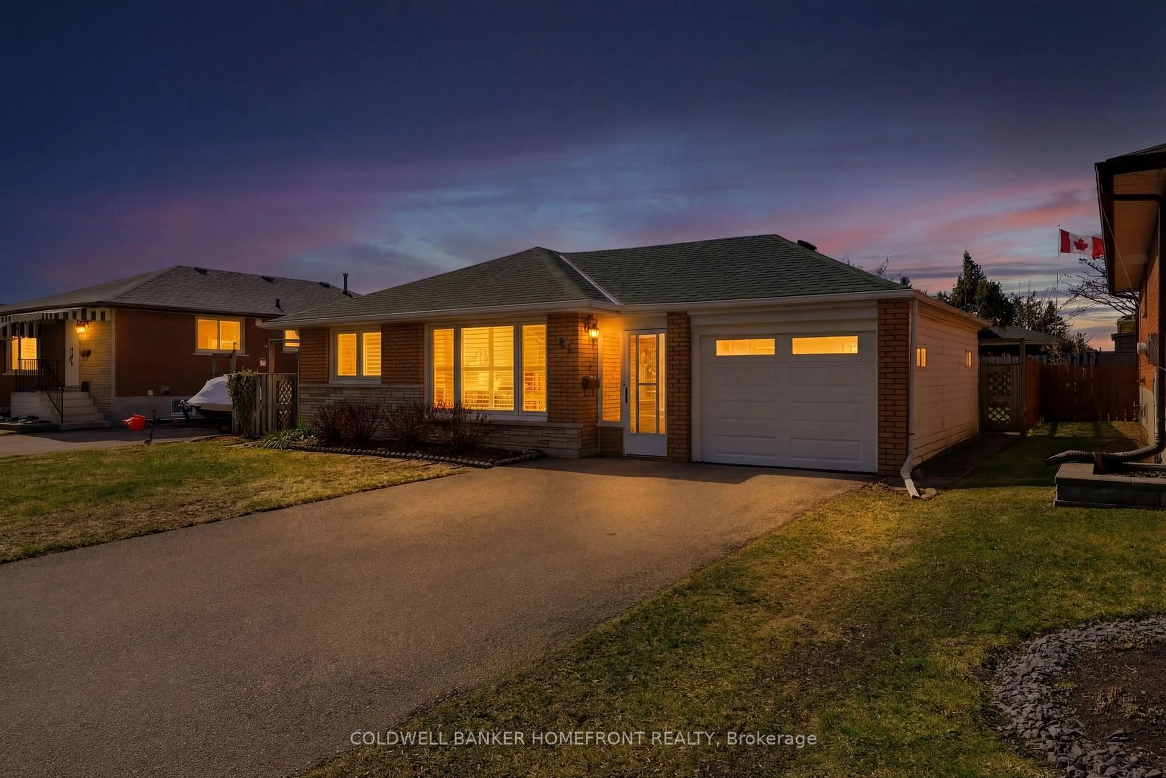 A pic from outside/outdoor area/front of a property/back of a property/a pic from drone, street for 46 Palm Cres, Brantford Ontario N3R 5G2