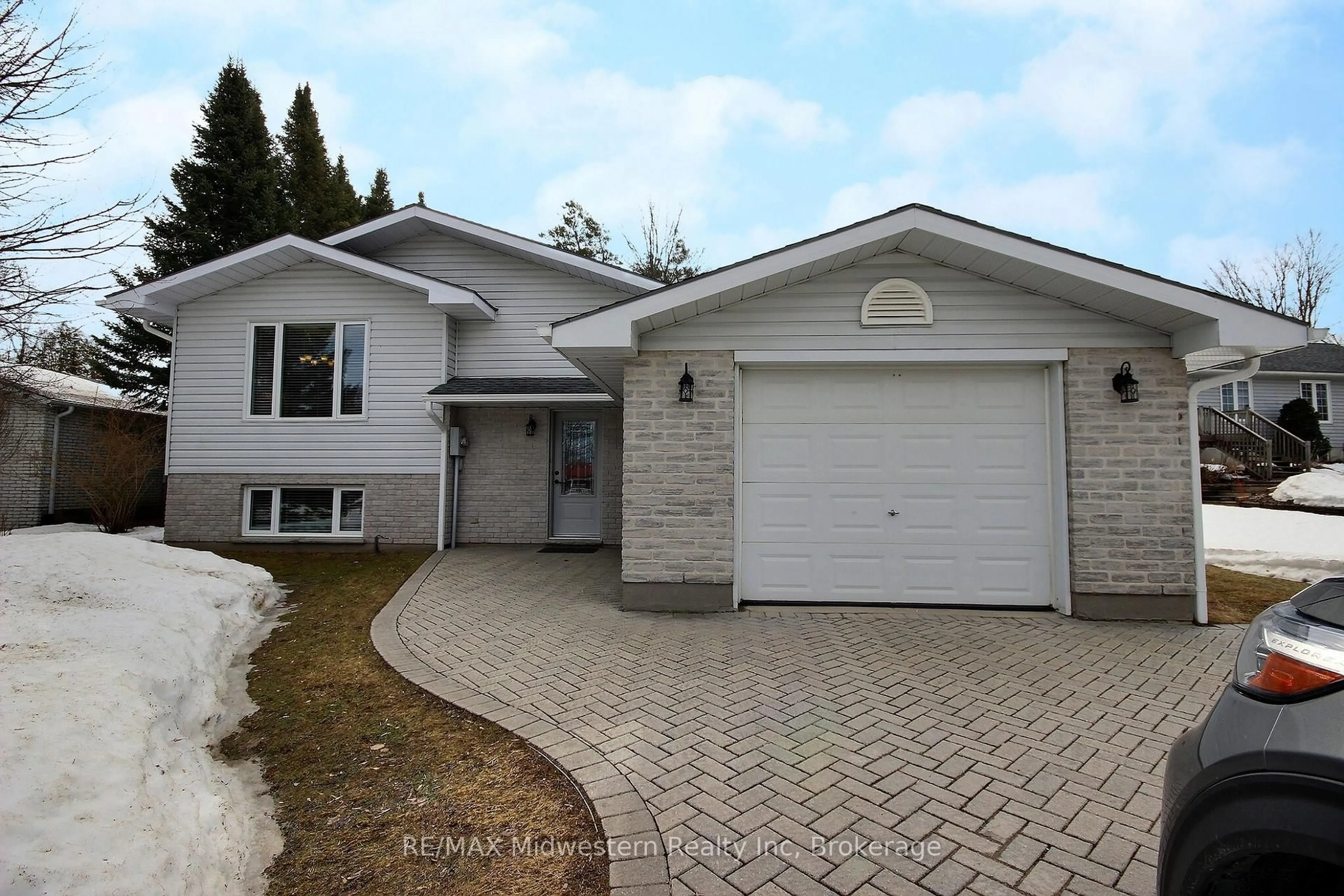 Home with brick exterior material, street for 823016 Massie Rd, Chatsworth Ontario N0H 1G0
