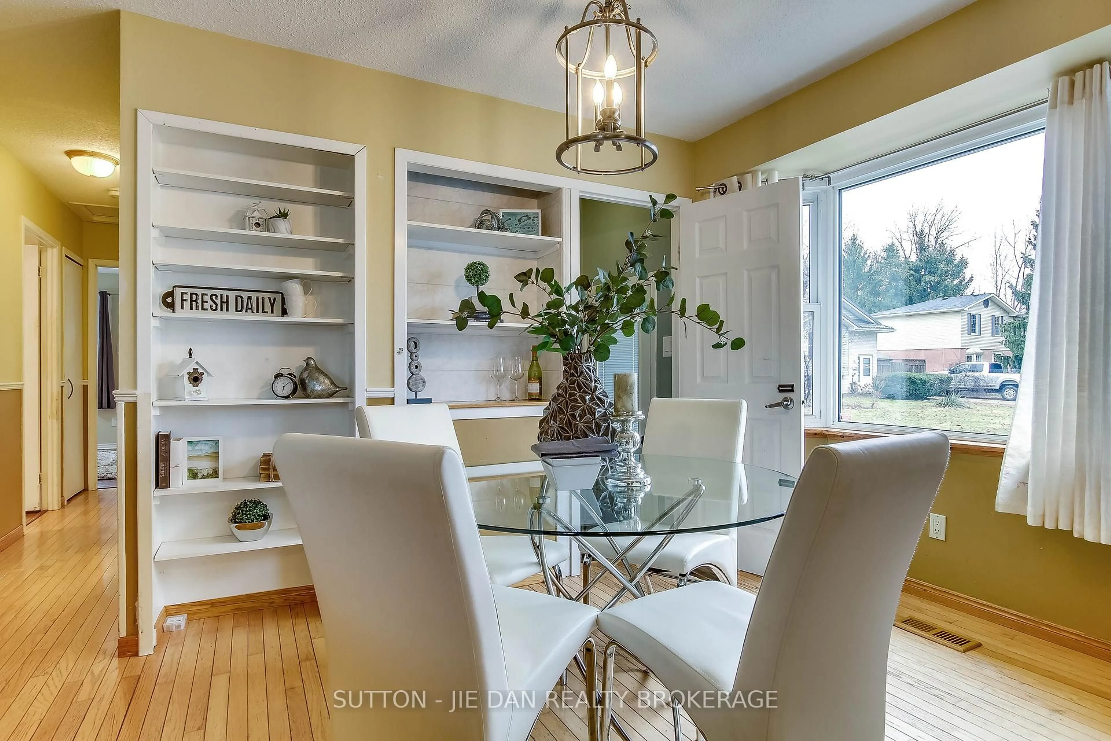 Dining room, unknown for 175 BRUNSWICK Ave, London North Ontario N6G 3K6