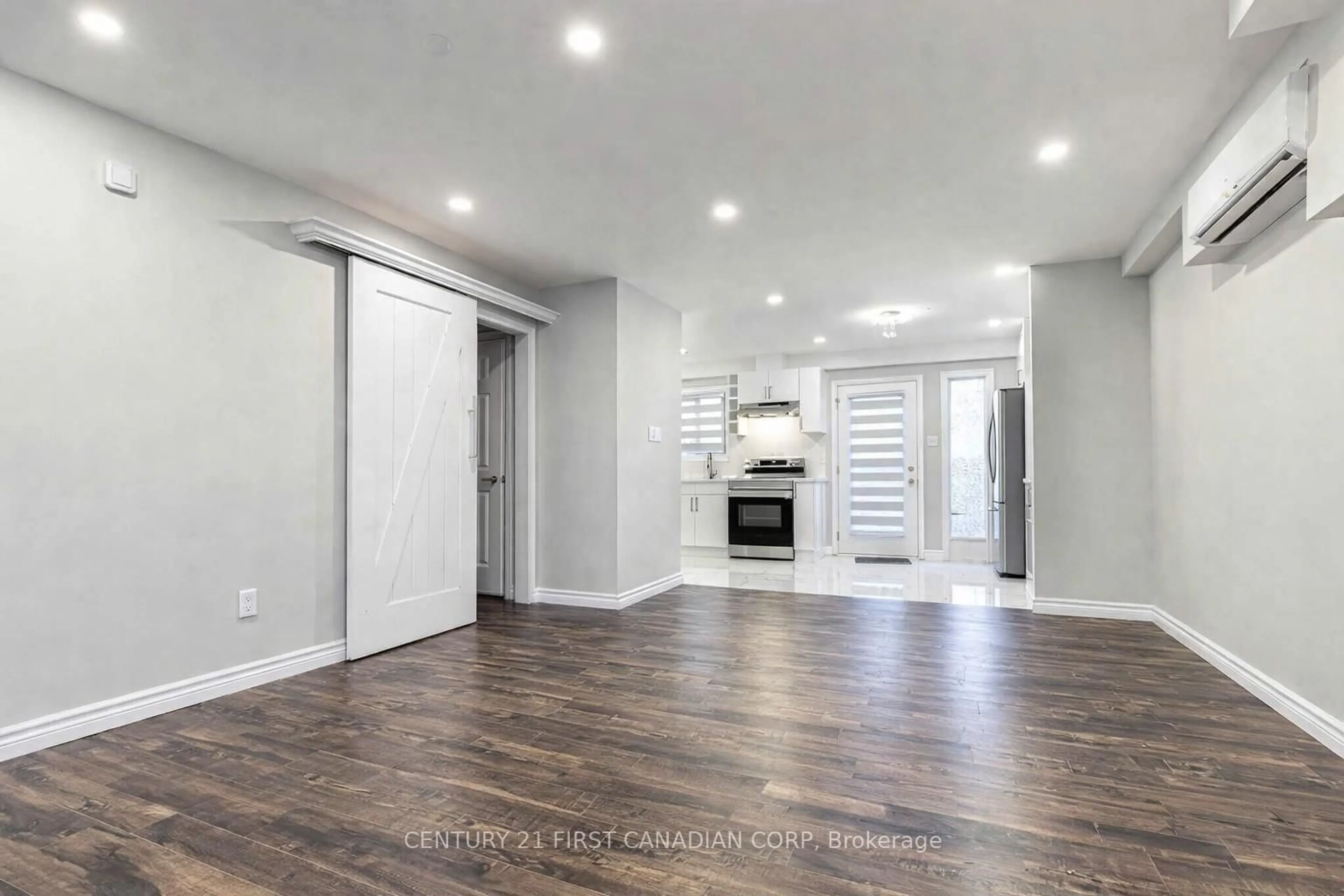 Unknown for 1775 Culver Dr #6, London East Ontario N5V 3H6