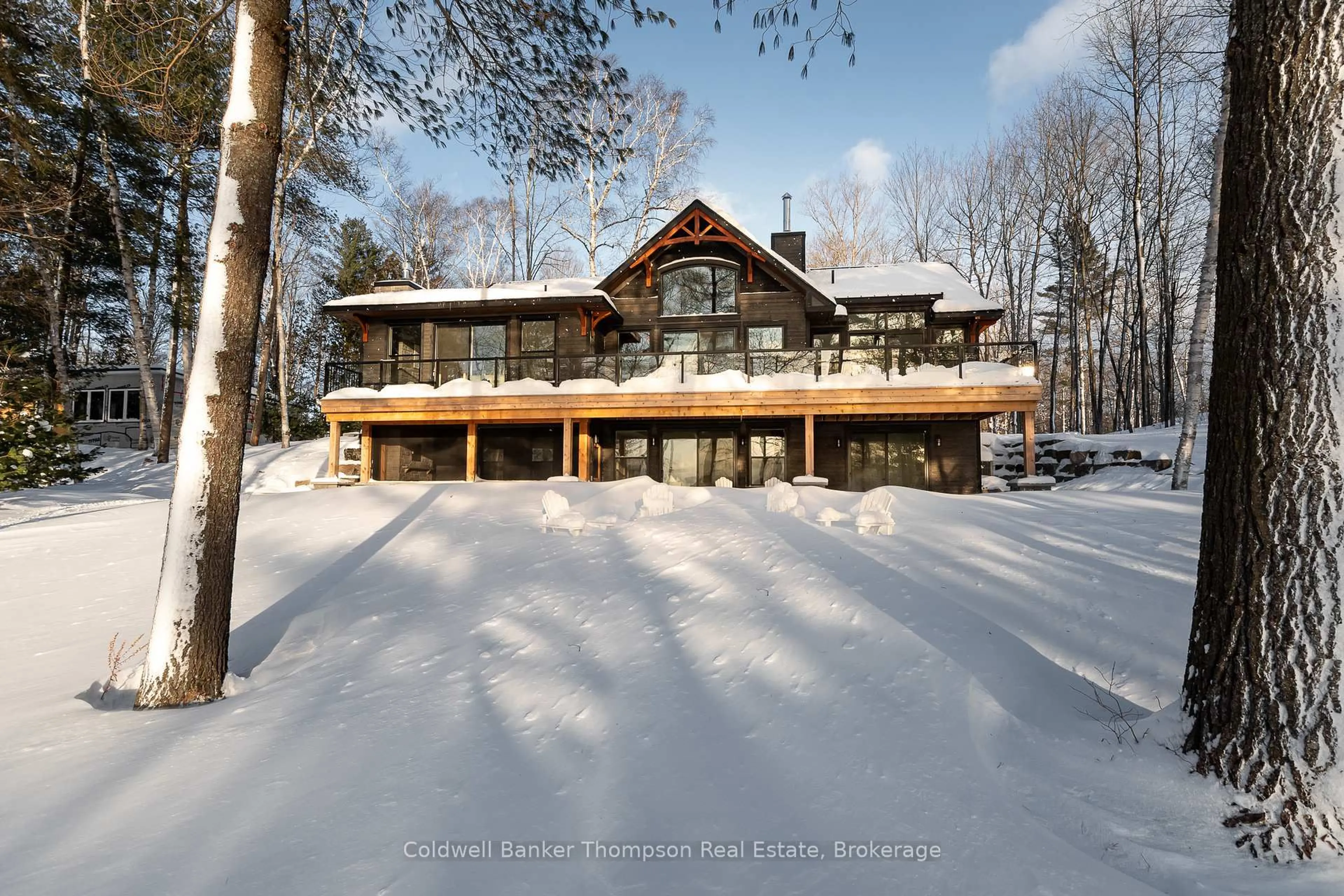 Indoor foyer for 1204 Seabreeze Rd, Lake of Bays Ontario P0A 1H0