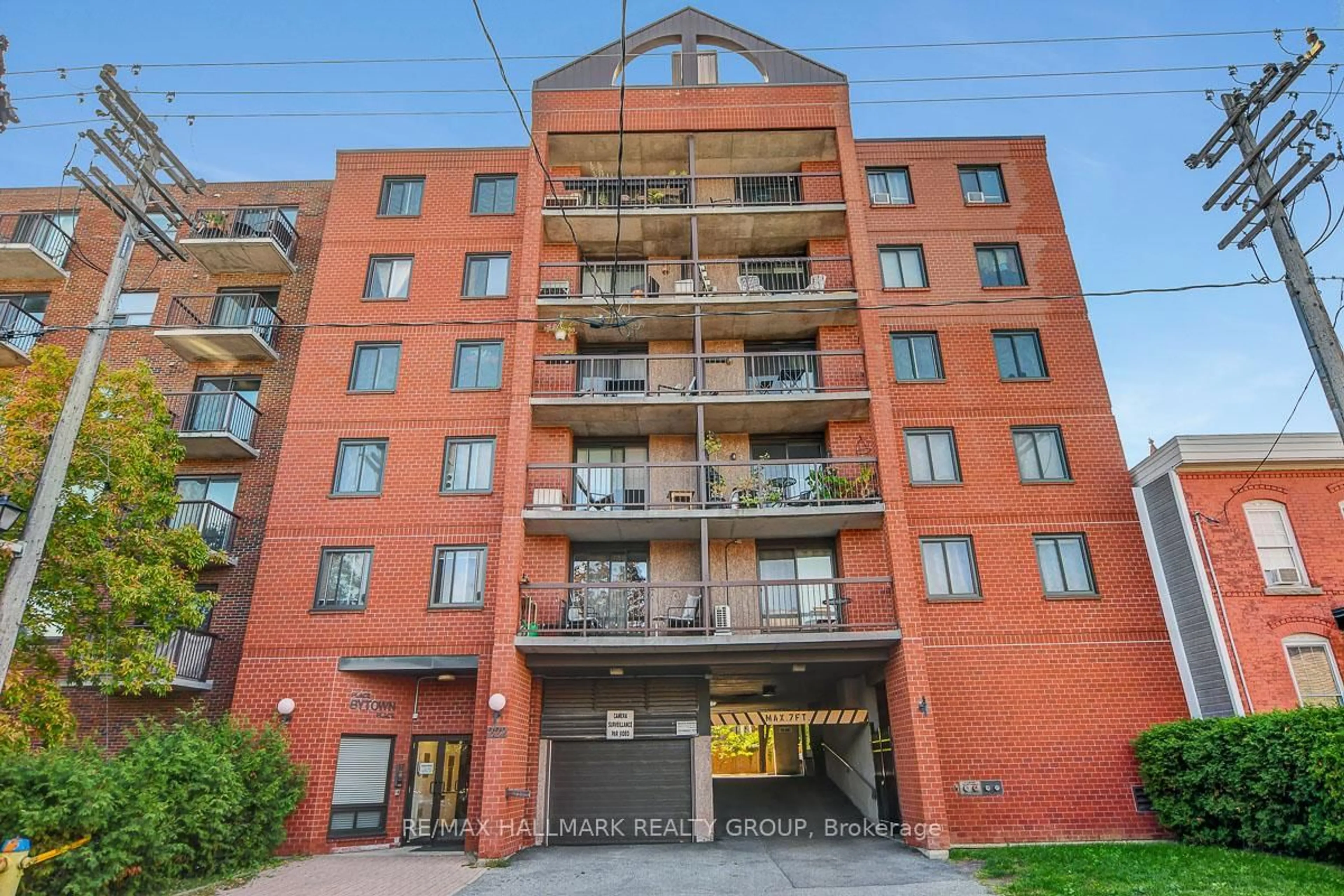 Unknown for 222 Guigues Ave #504, Ottawa Ontario K1N 5J2