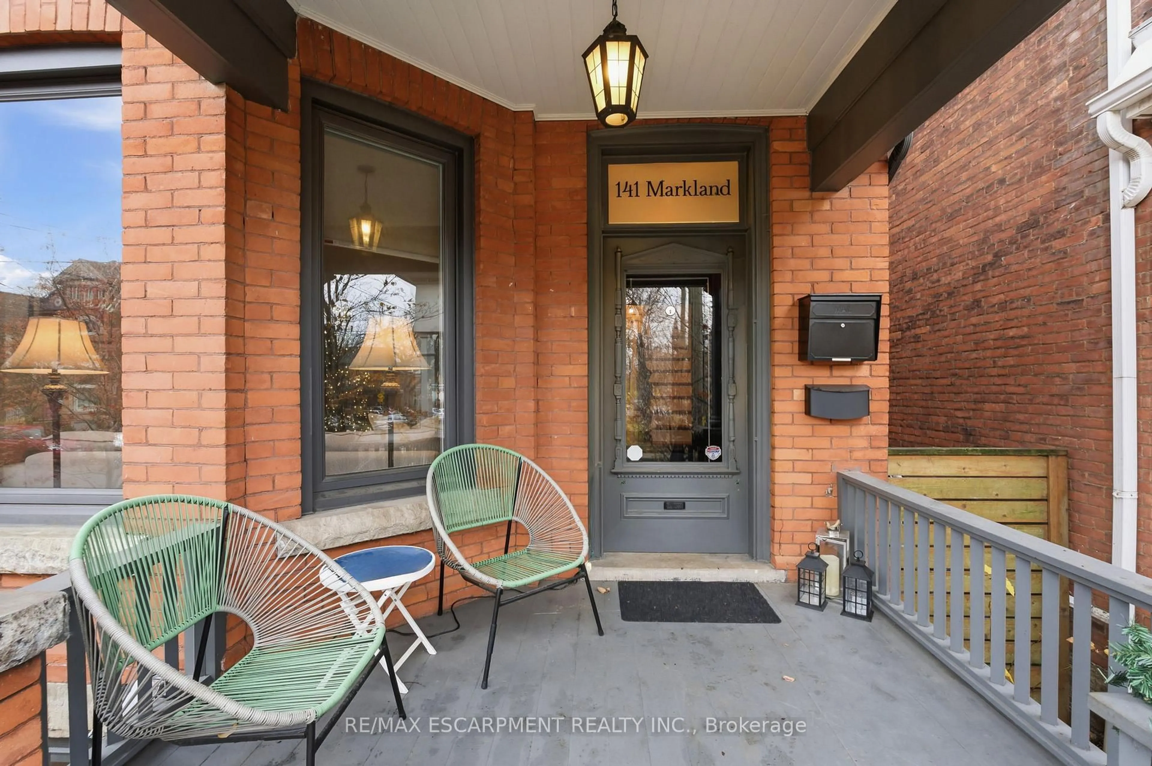 Unknown for 141 Markland St, Hamilton Ontario L8P 2K3