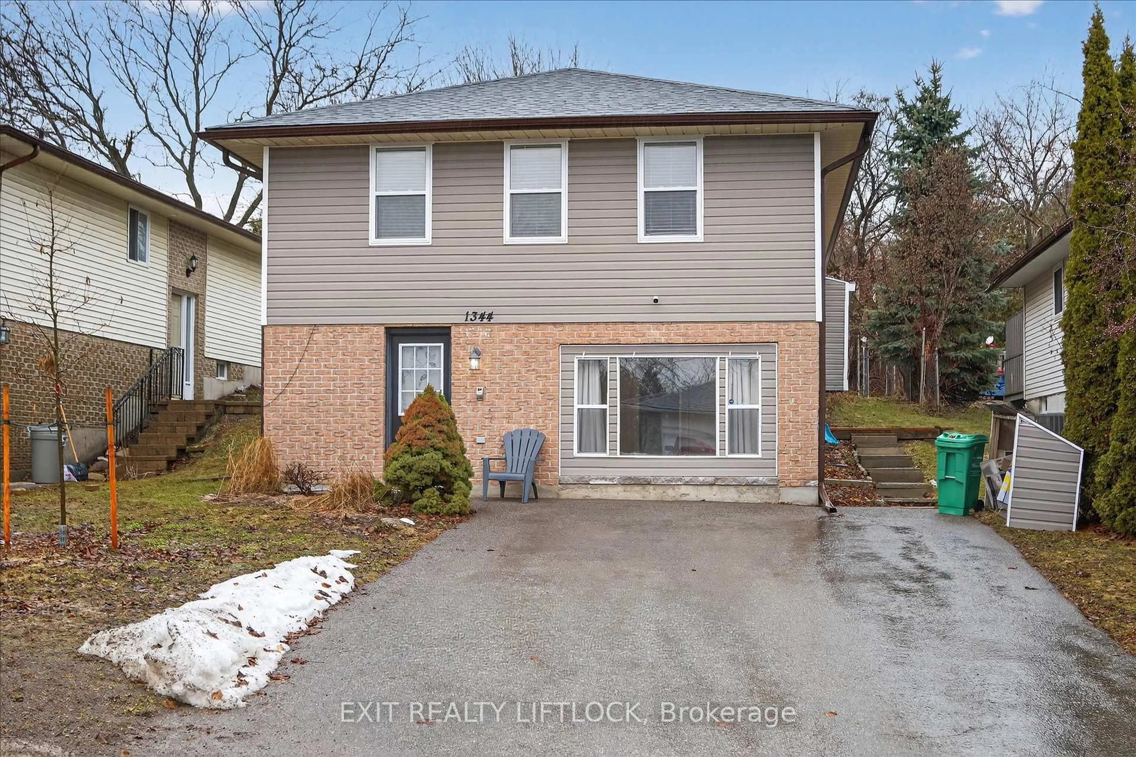 Home with brick exterior material, street for 1344 Tudor Cres, Peterborough Ontario K9L 1X1