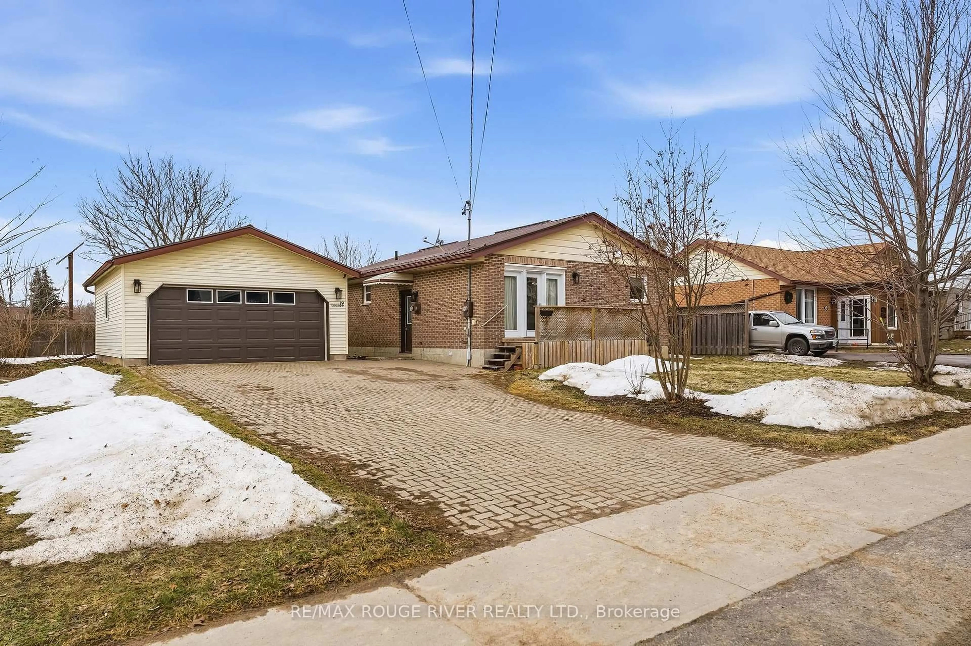 Home with brick exterior material, street for 19 Caroline St, Kawartha Lakes Ontario K9V 1T2