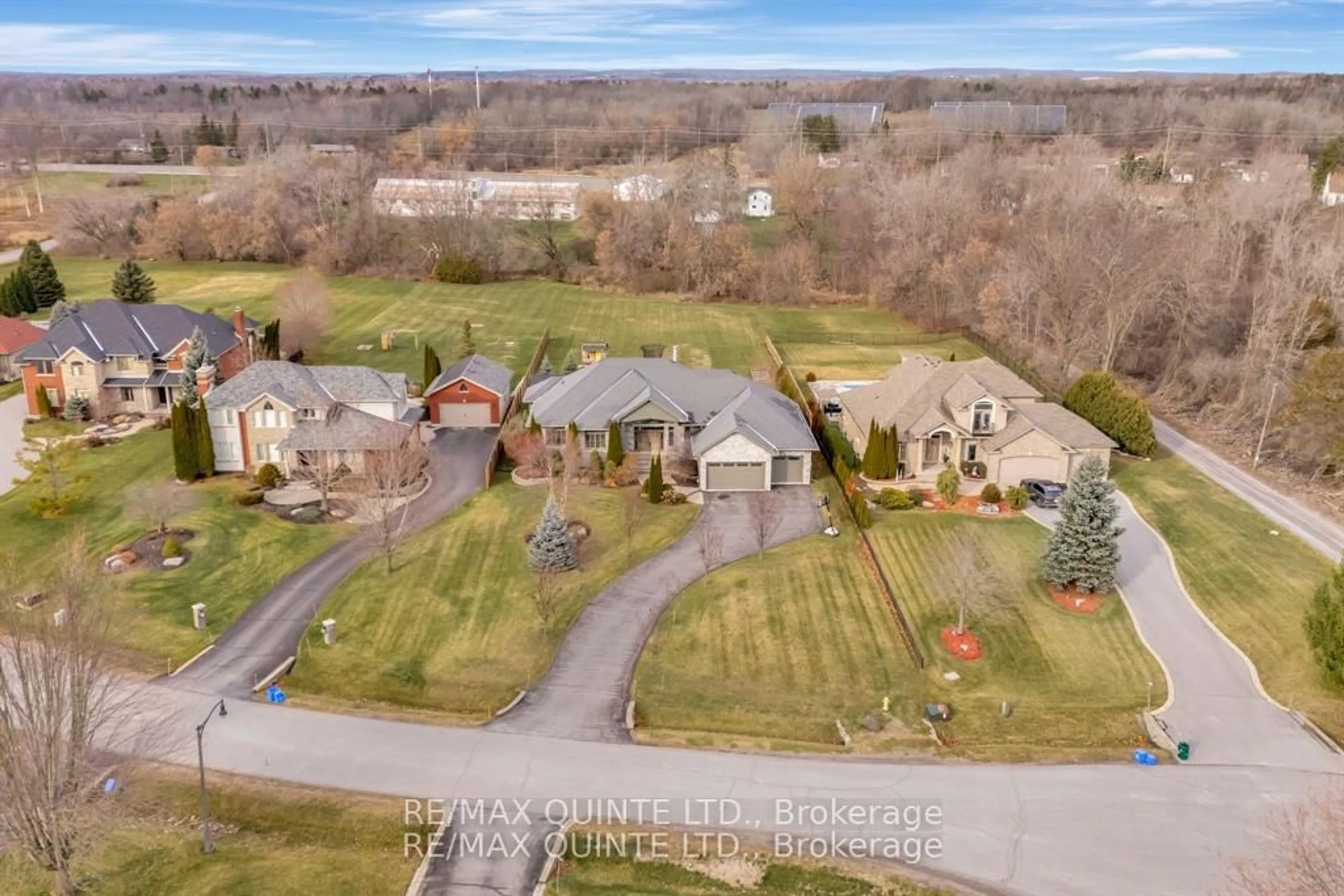 A pic from outside/outdoor area/front of a property/back of a property/a pic from drone, street for 54 Settlers Landing Dr, Quinte West Ontario K8R 0A9