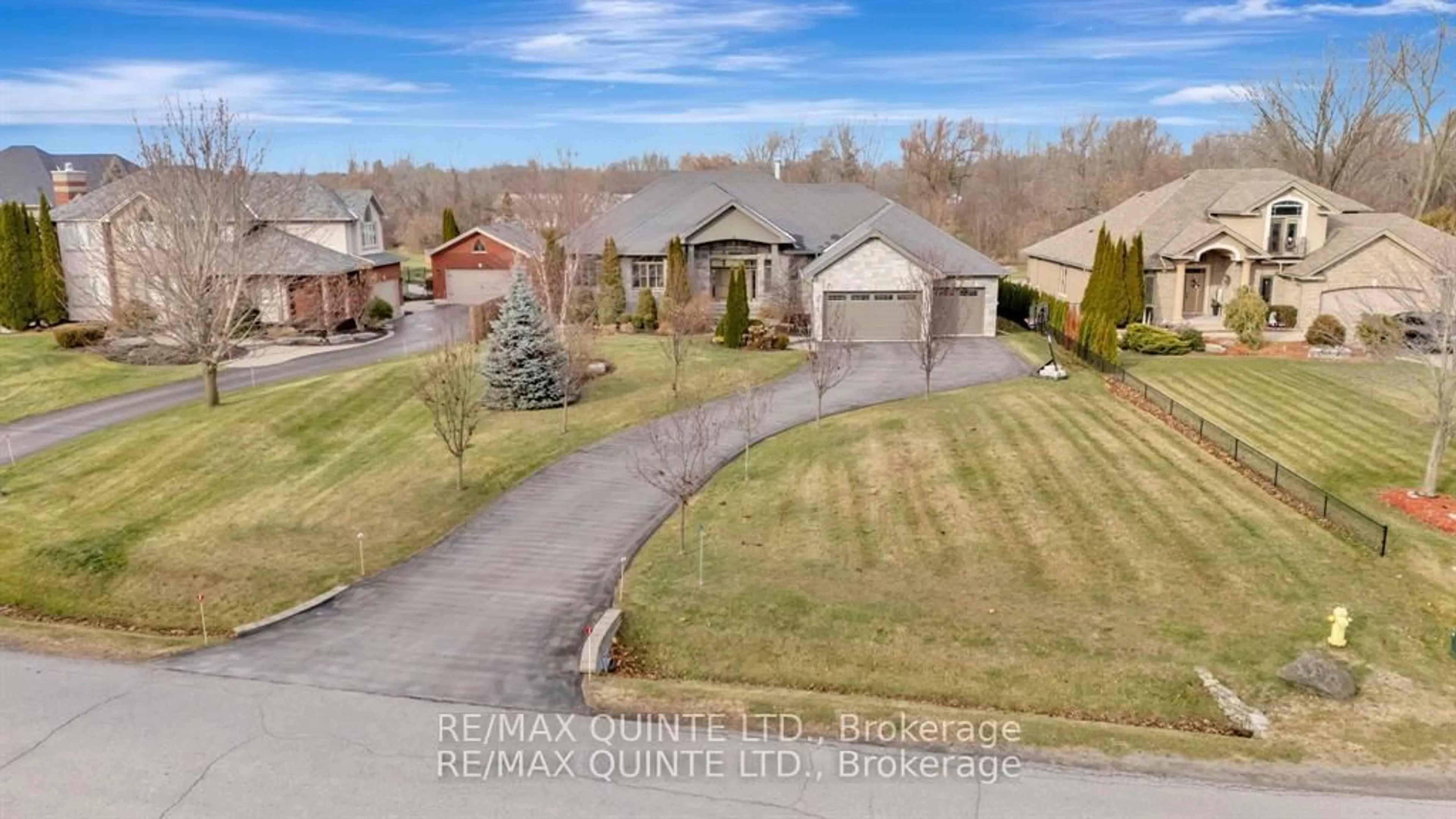 A pic from outside/outdoor area/front of a property/back of a property/a pic from drone, street for 54 Settlers Landing Dr, Quinte West Ontario K8R 0A9