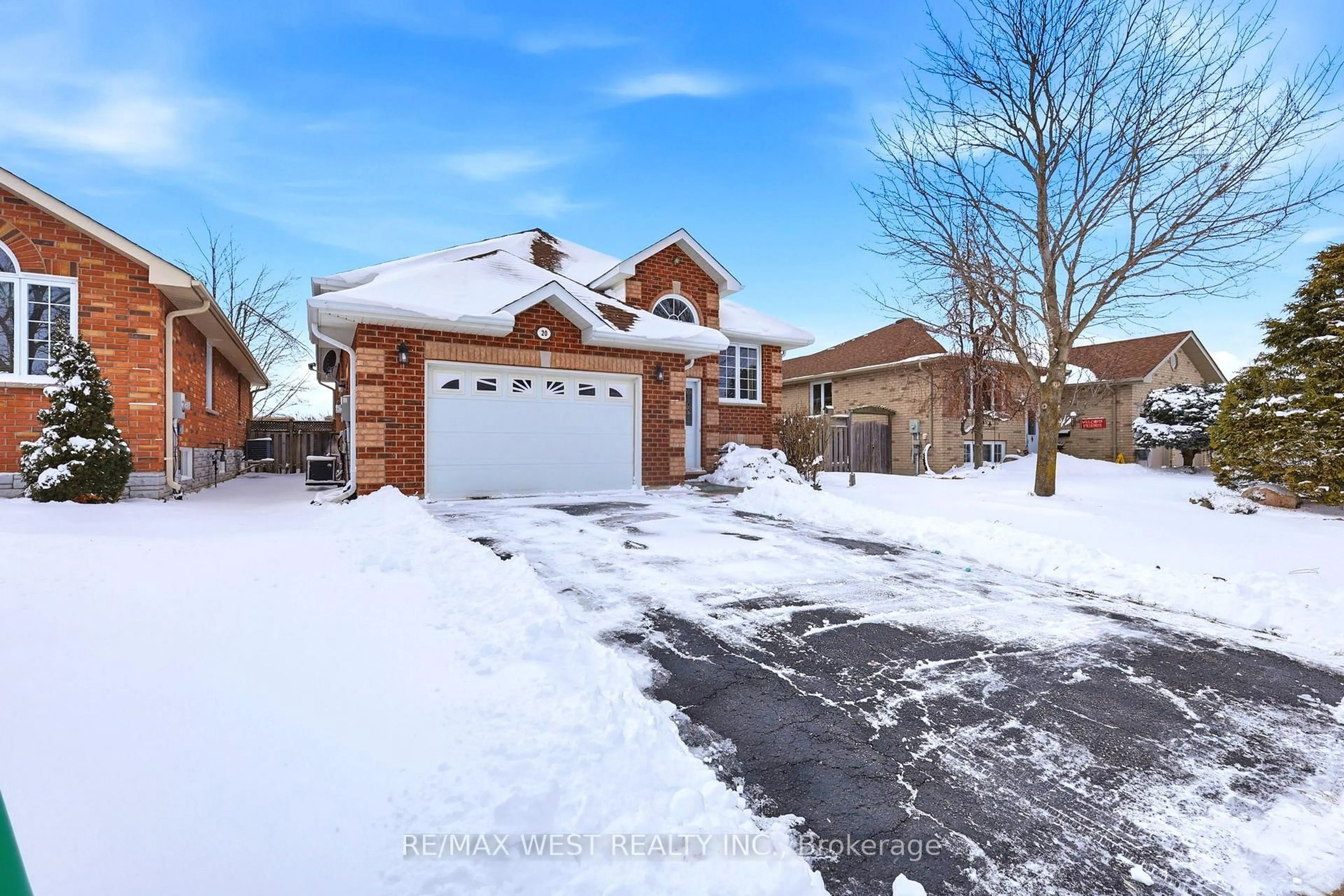 A pic from outside/outdoor area/front of a property/back of a property/a pic from drone, street for 20 Eakins Cres, Kawartha Lakes Ontario K9V 6J9
