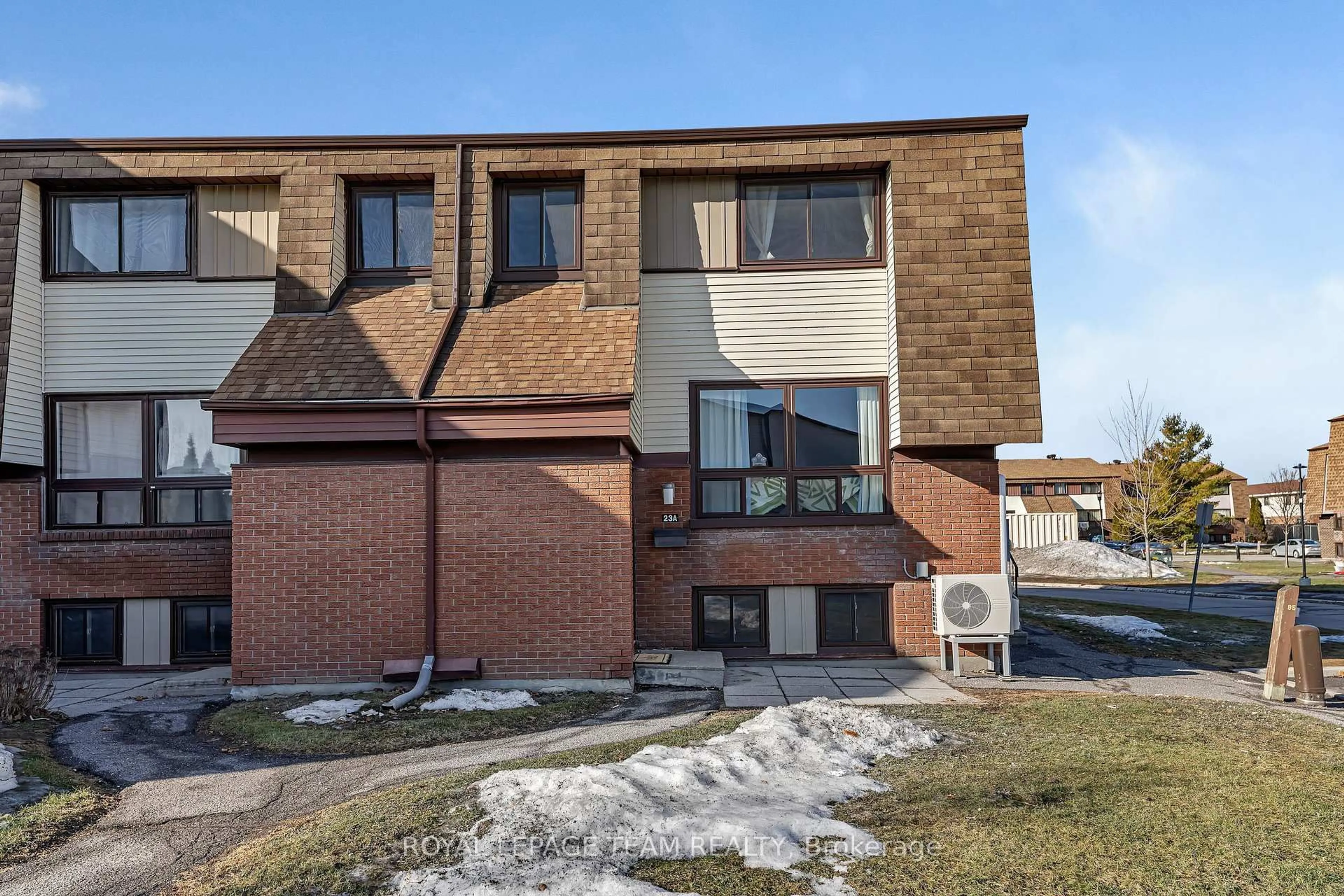 Unknown for 23A Woodvale Green, Ottawa Ontario K2G 4H3