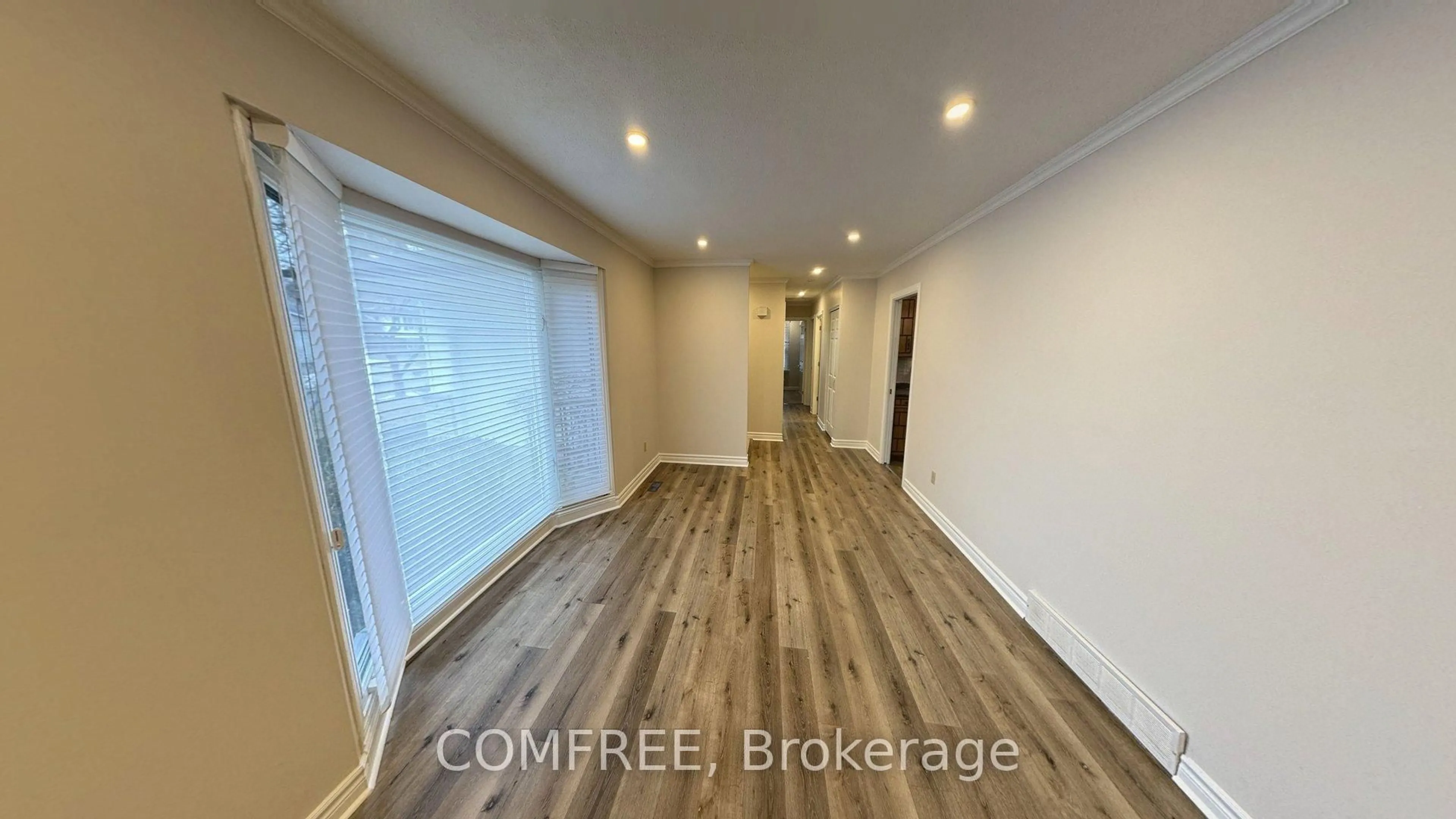 A pic of a room for 20 Lynngate Crt, London South Ontario N6K 1S4