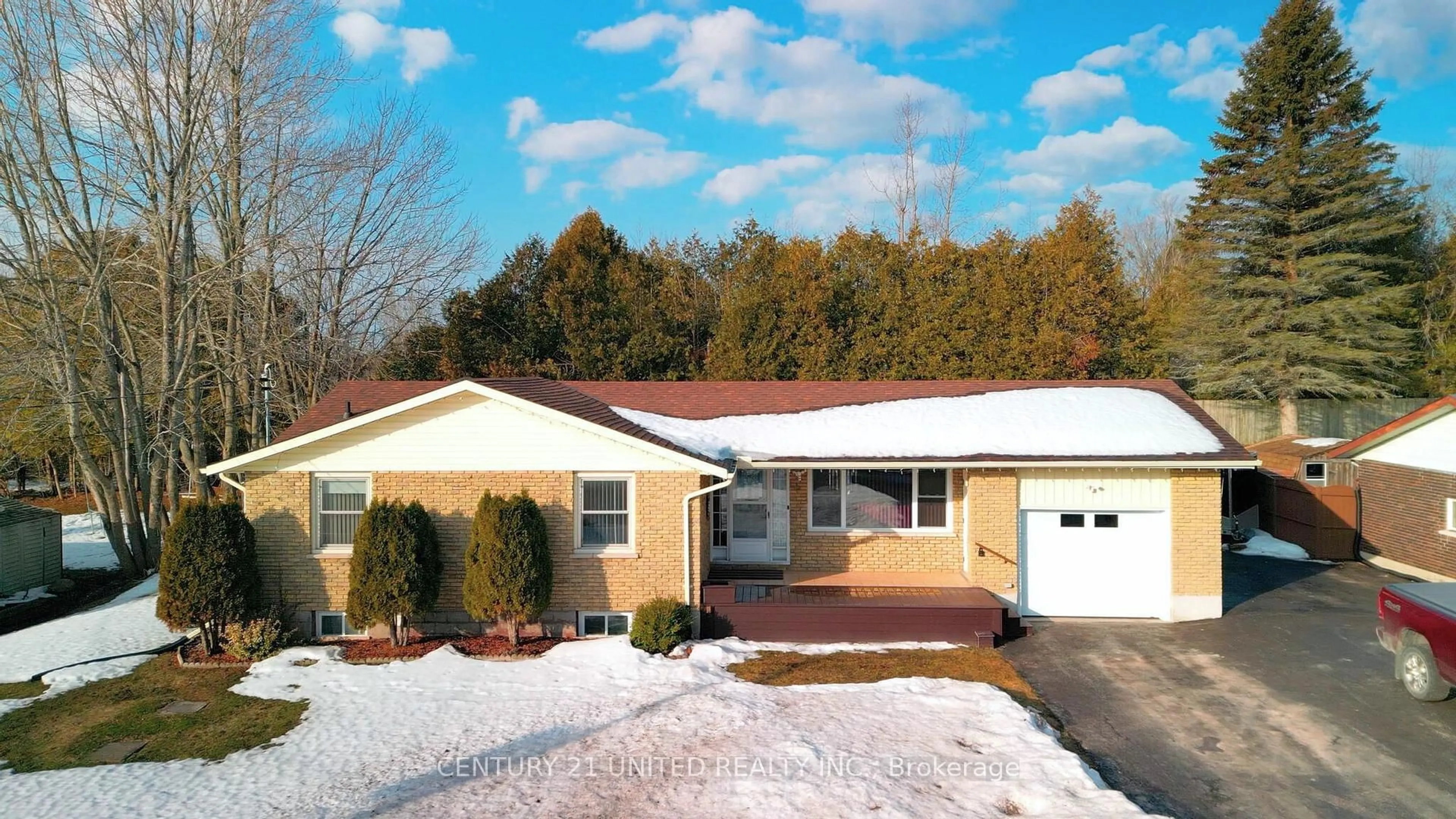 Home with vinyl exterior material, street for 622 Brick Rd, Selwyn Ontario K0L 1T0