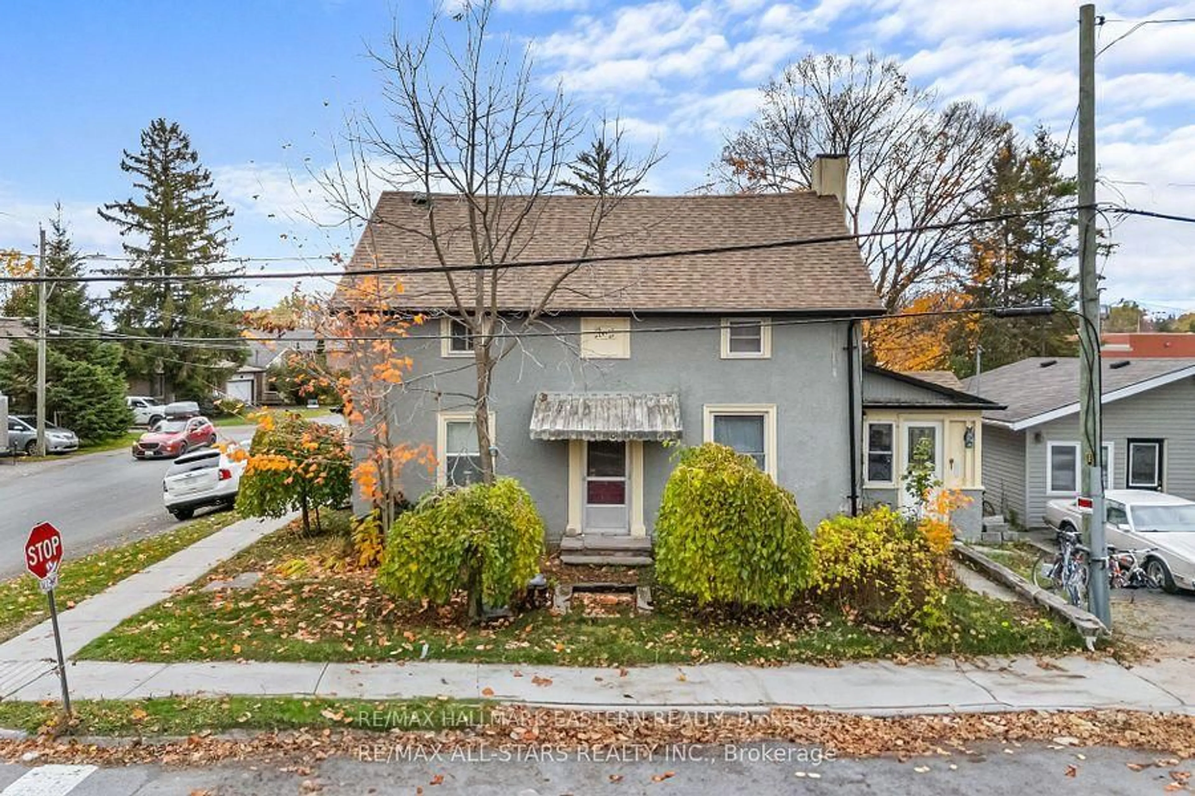 Unknown for 15 Albert St, Selwyn Ontario K0L 2H0