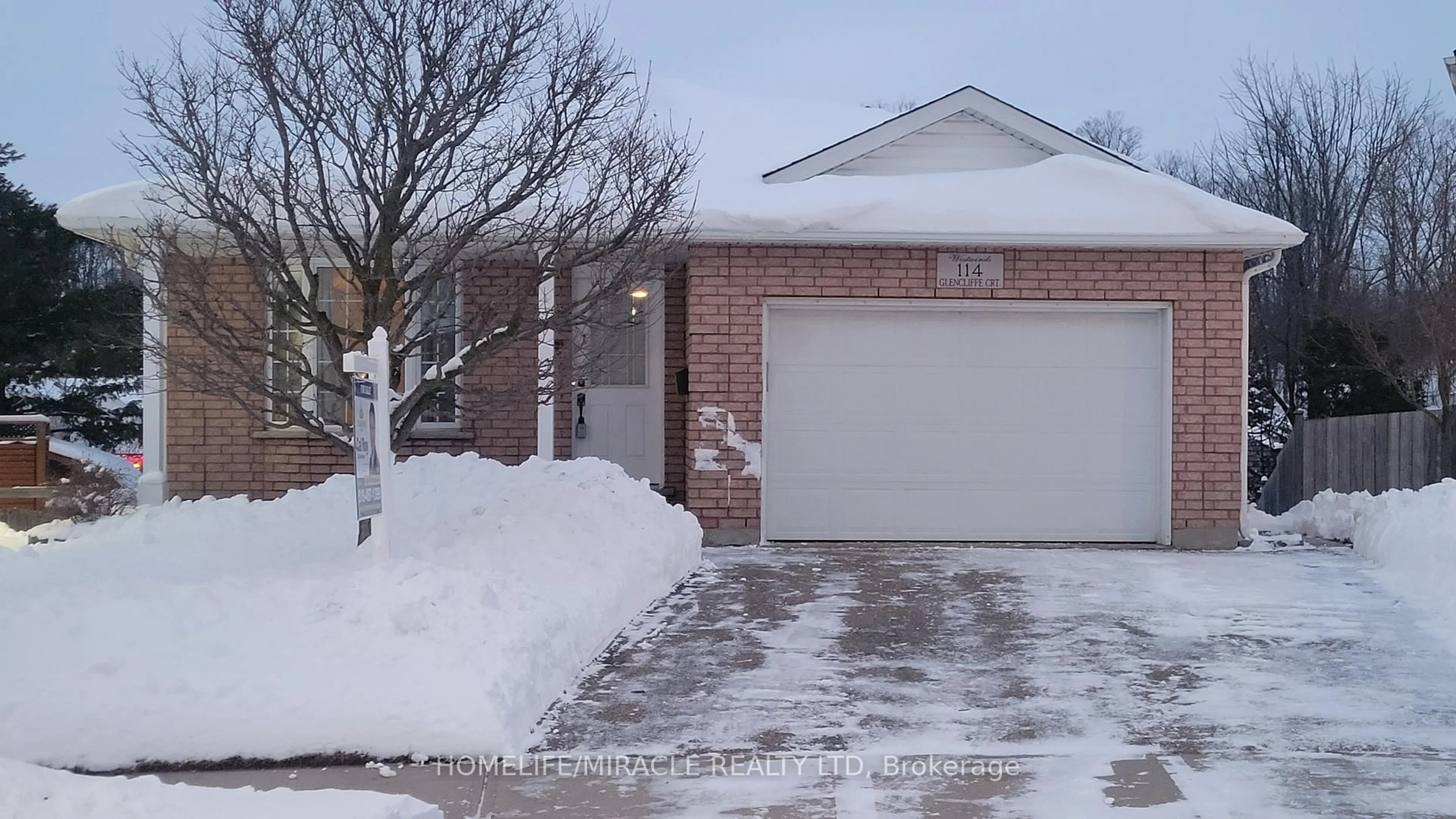 Unknown for 114 Glencliffe Crt, Kitchener Ontario N2B 3X1