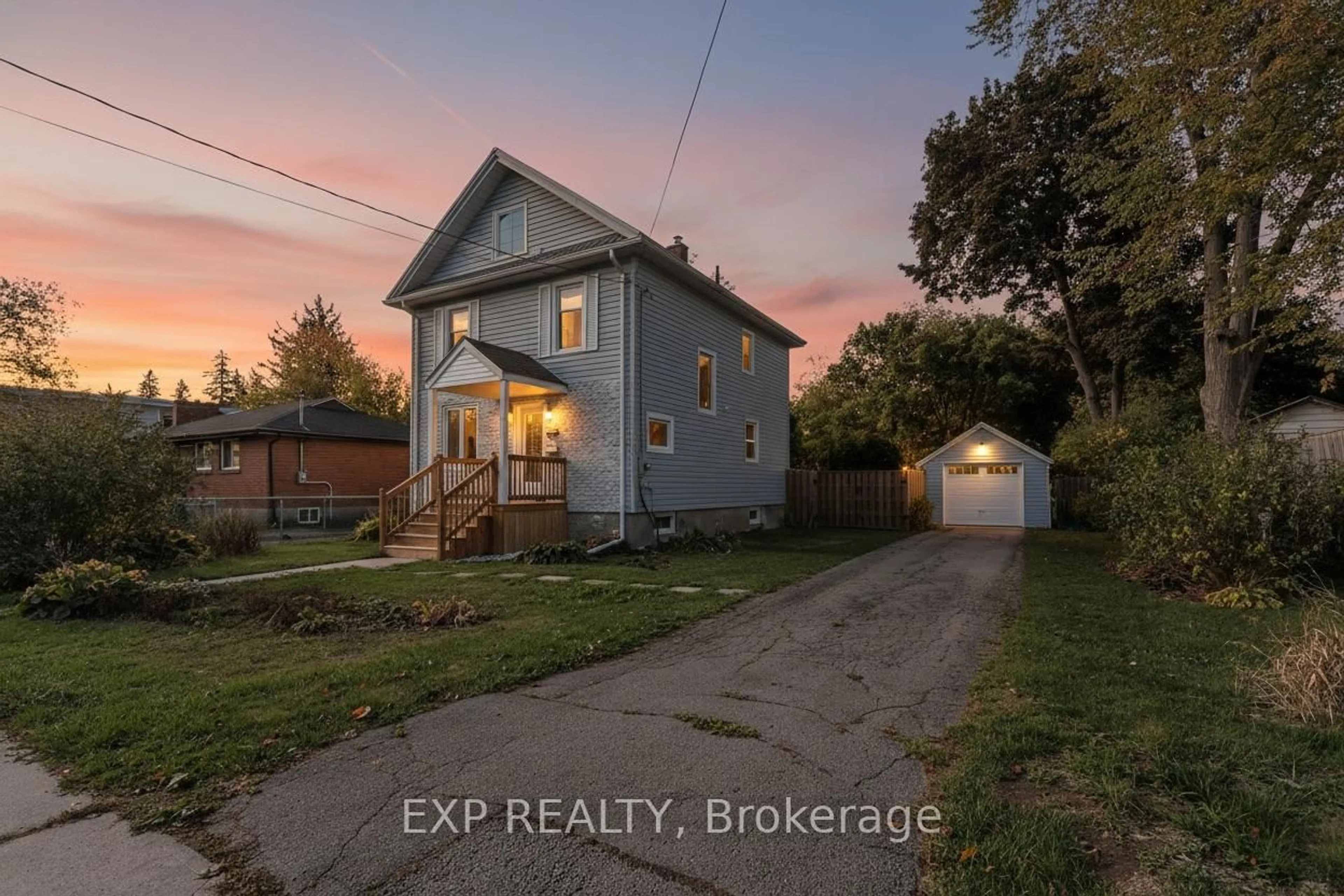 A pic from outside/outdoor area/front of a property/back of a property/a pic from drone, street for 276 Foster Ave, Belleville Ontario K8N 3R5