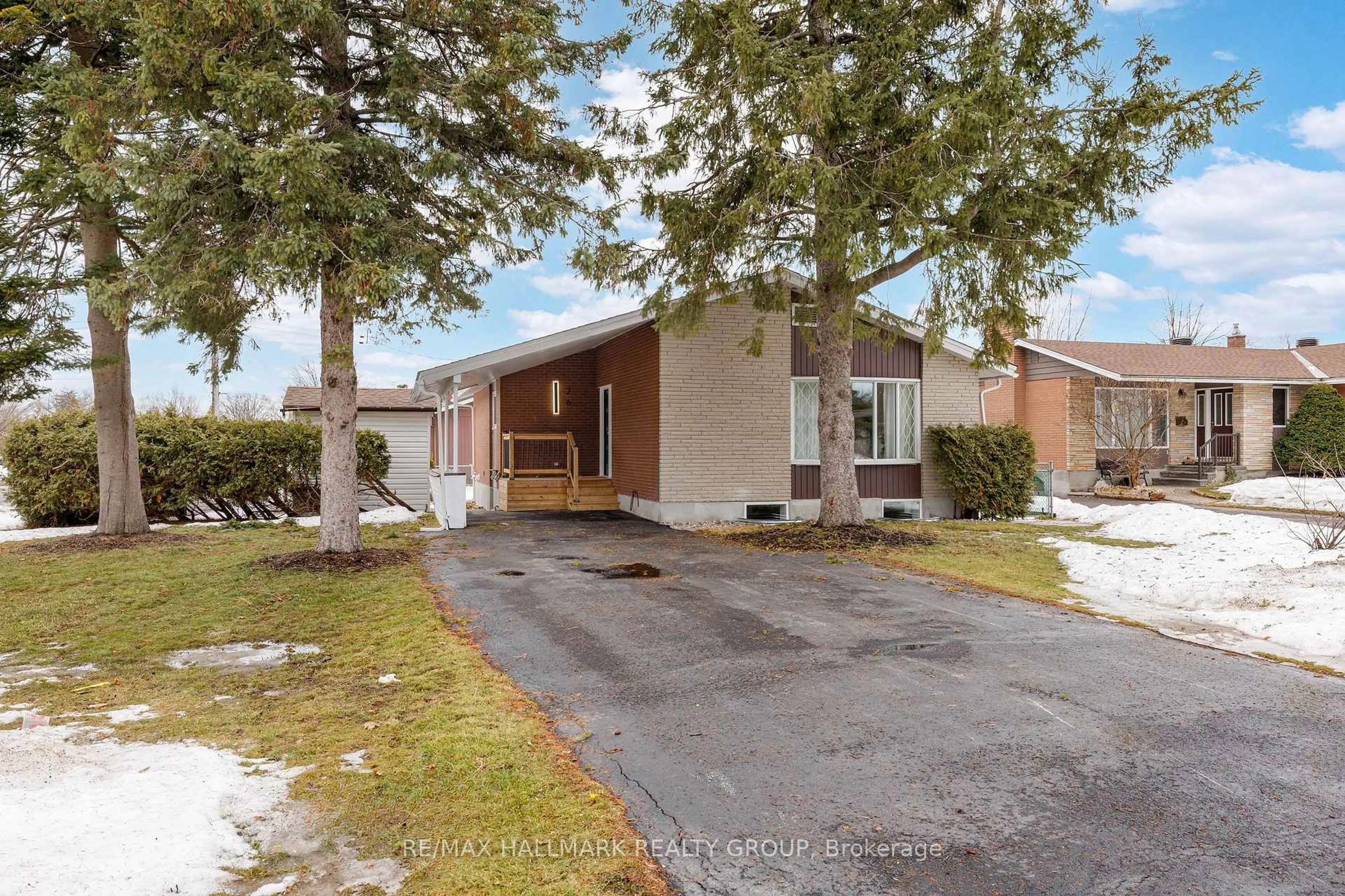 Unknown for 26 SPRING GARDEN Ave, Ottawa Ontario K2G 3B4