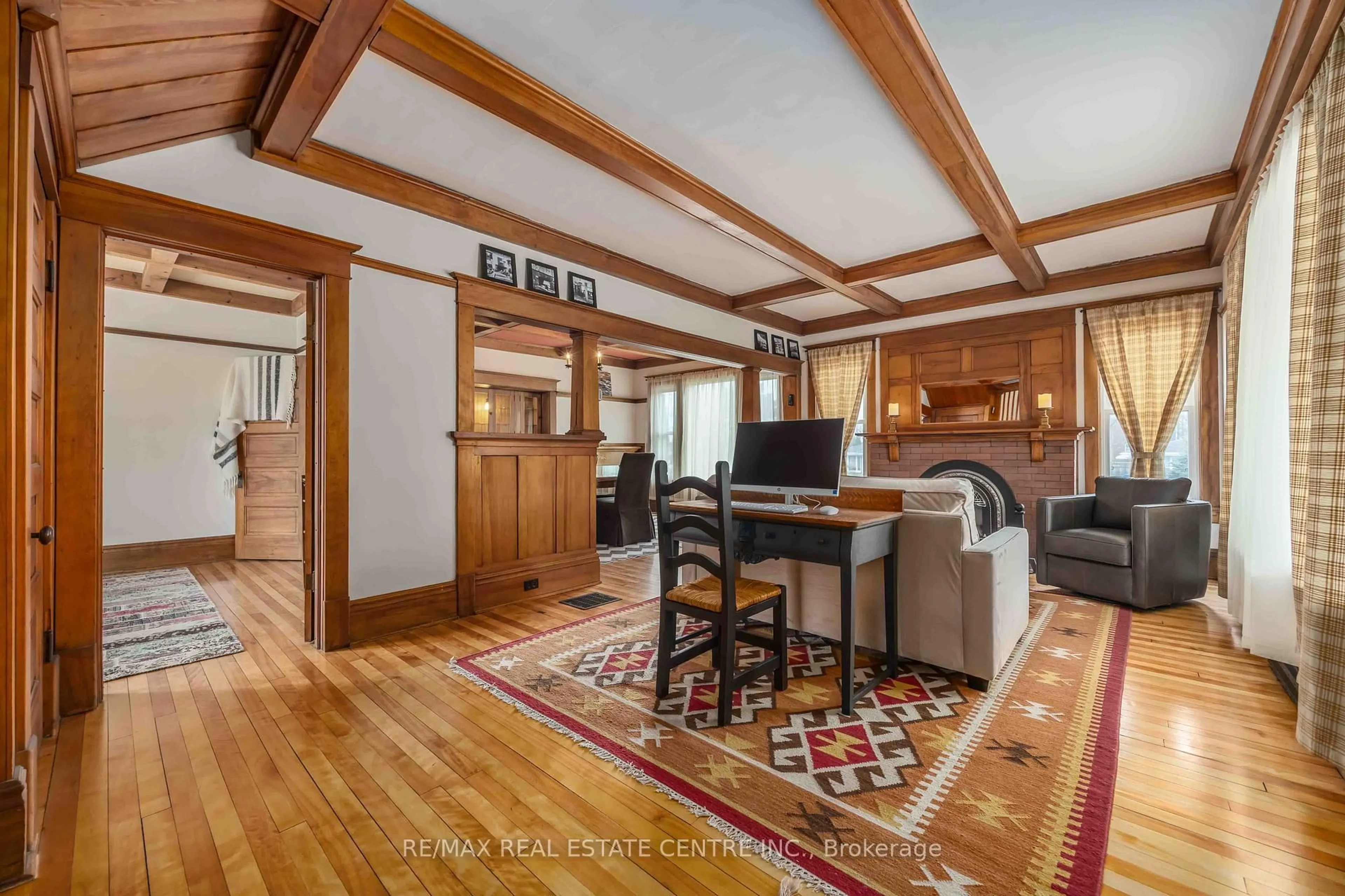 Unknown for 343 Gillard St, Chatham-Kent Ontario N8A 1N5