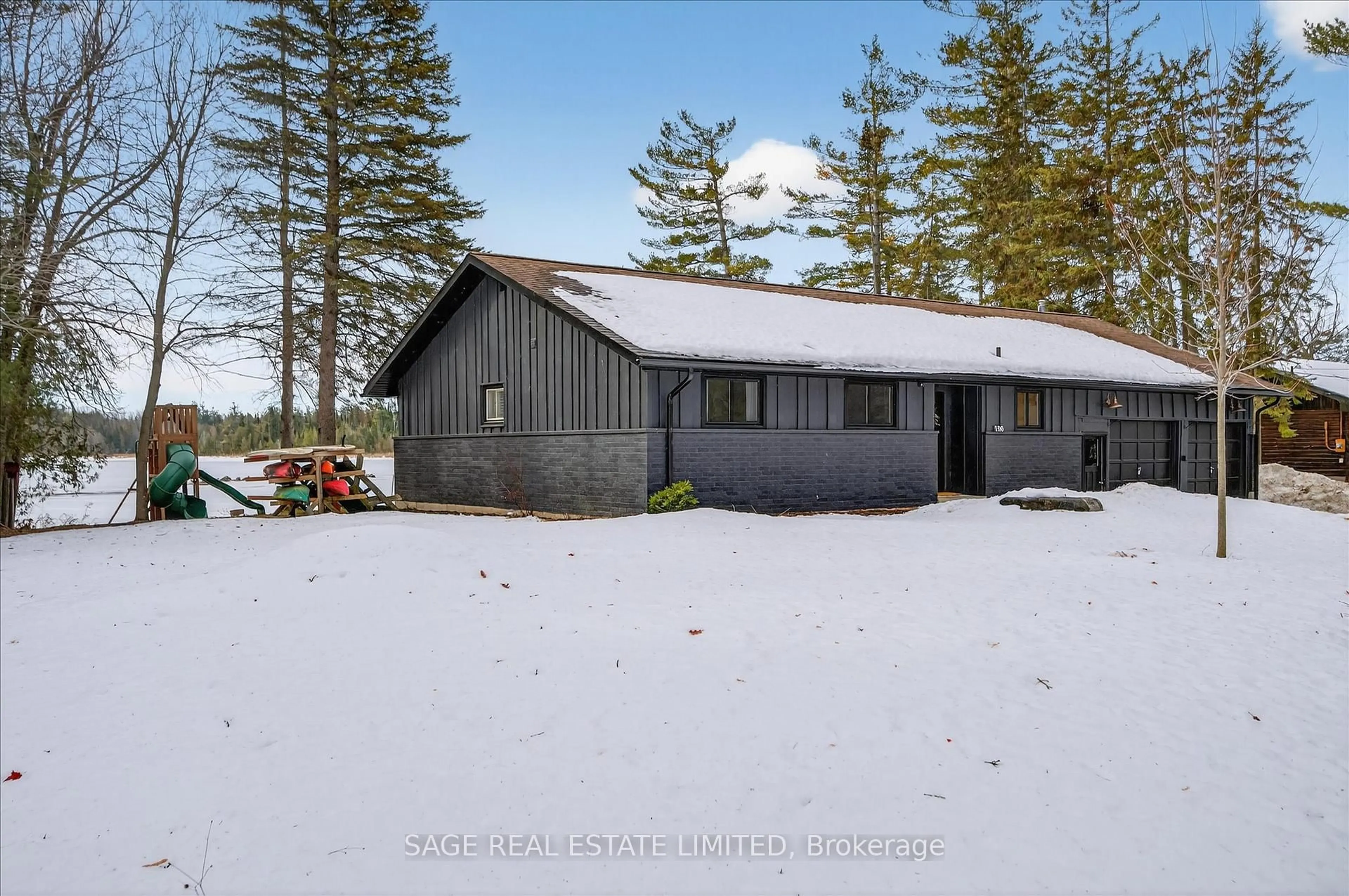 A pic from outside/outdoor area/front of a property/back of a property/a pic from drone, unknown for 196 Minns Ave, Kawartha Lakes Ontario K0M 1A0