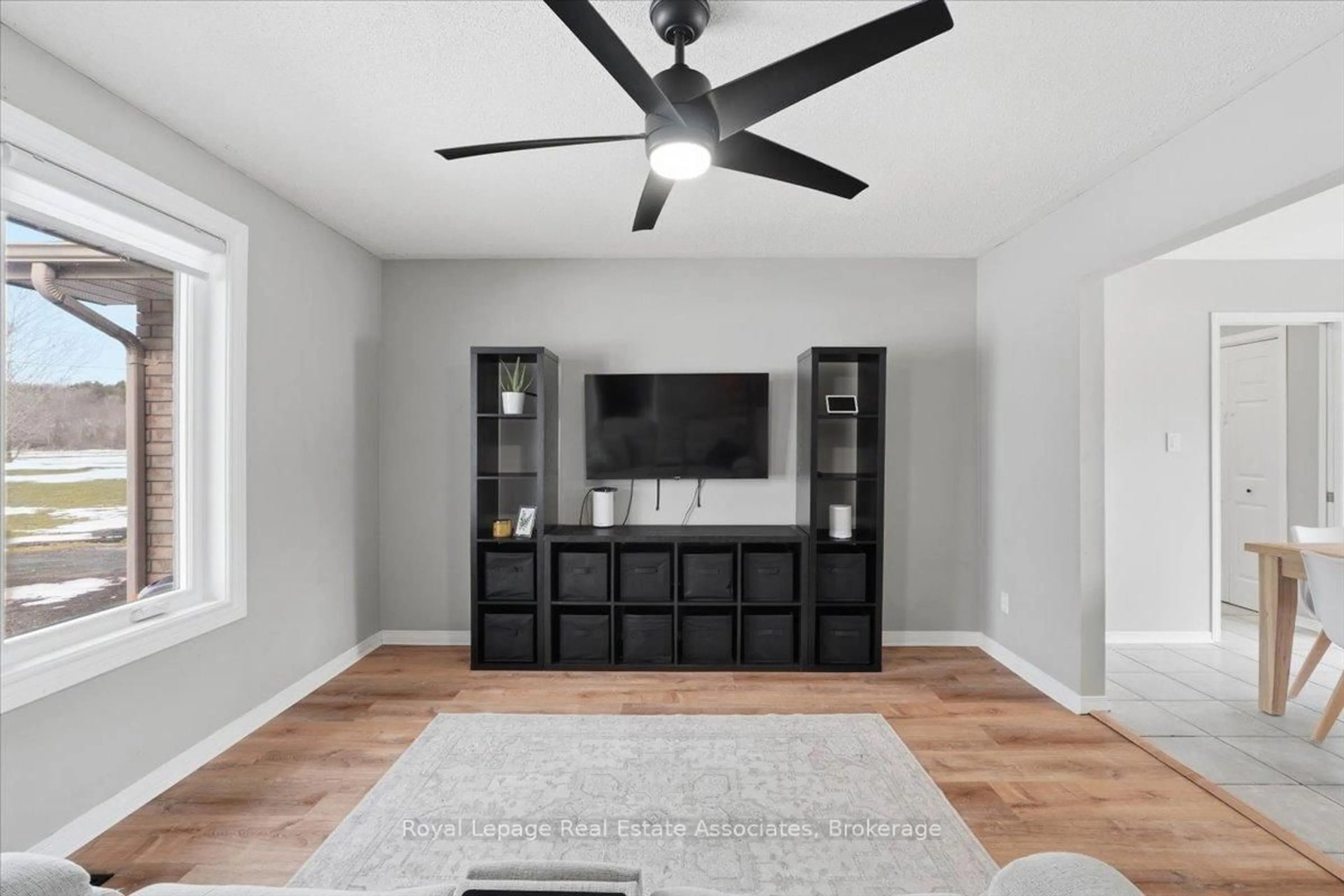 Home theater for 649 Bigford Rd, Brighton Ontario K0K 1H0