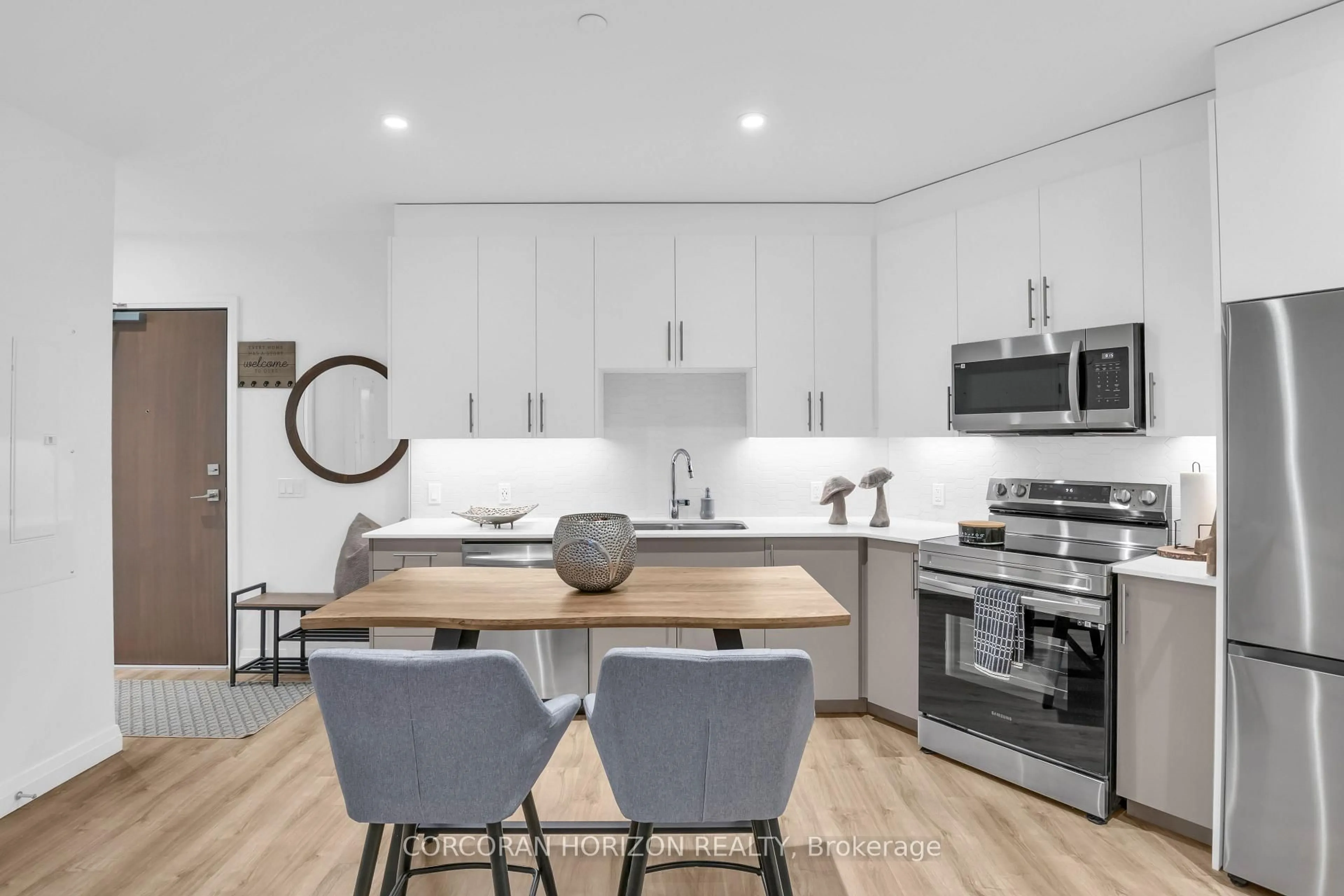 Open concept kitchen, unknown for 525 New Dundee Rd #507, Kitchener Ontario N2P 2L1